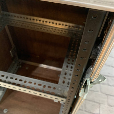 Unknown 18 Unit Rolling Rack Case w/ Amplifier Rack