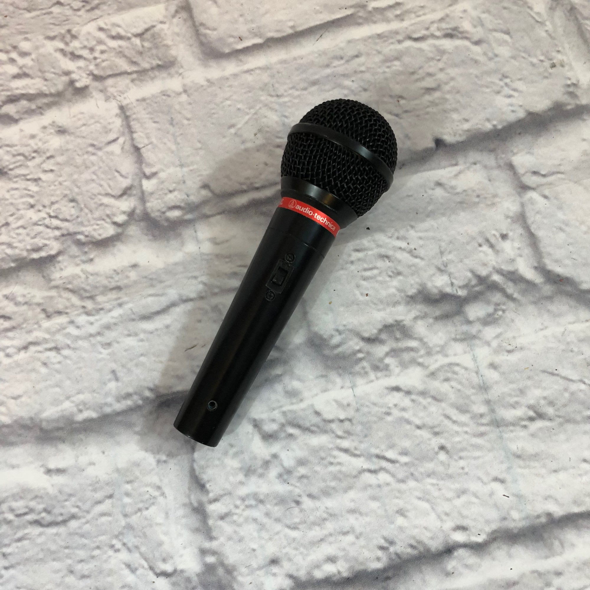 Audio Technica Pro4L Dynamic Microphone