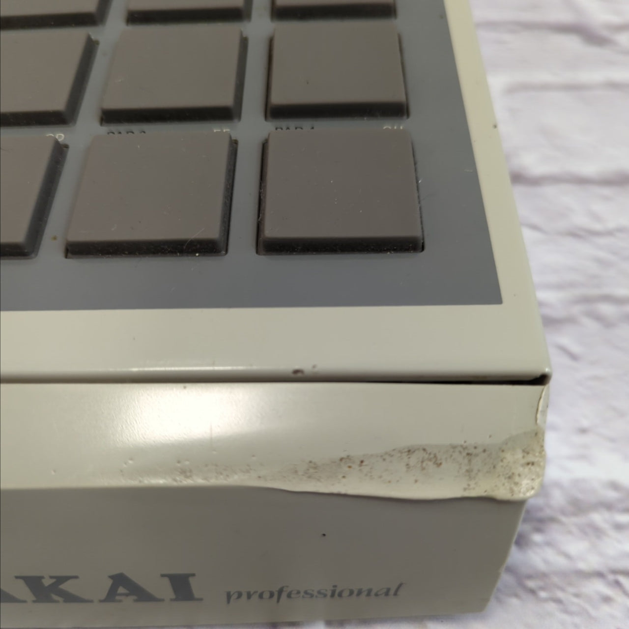 Akai MPC2000 Production Center