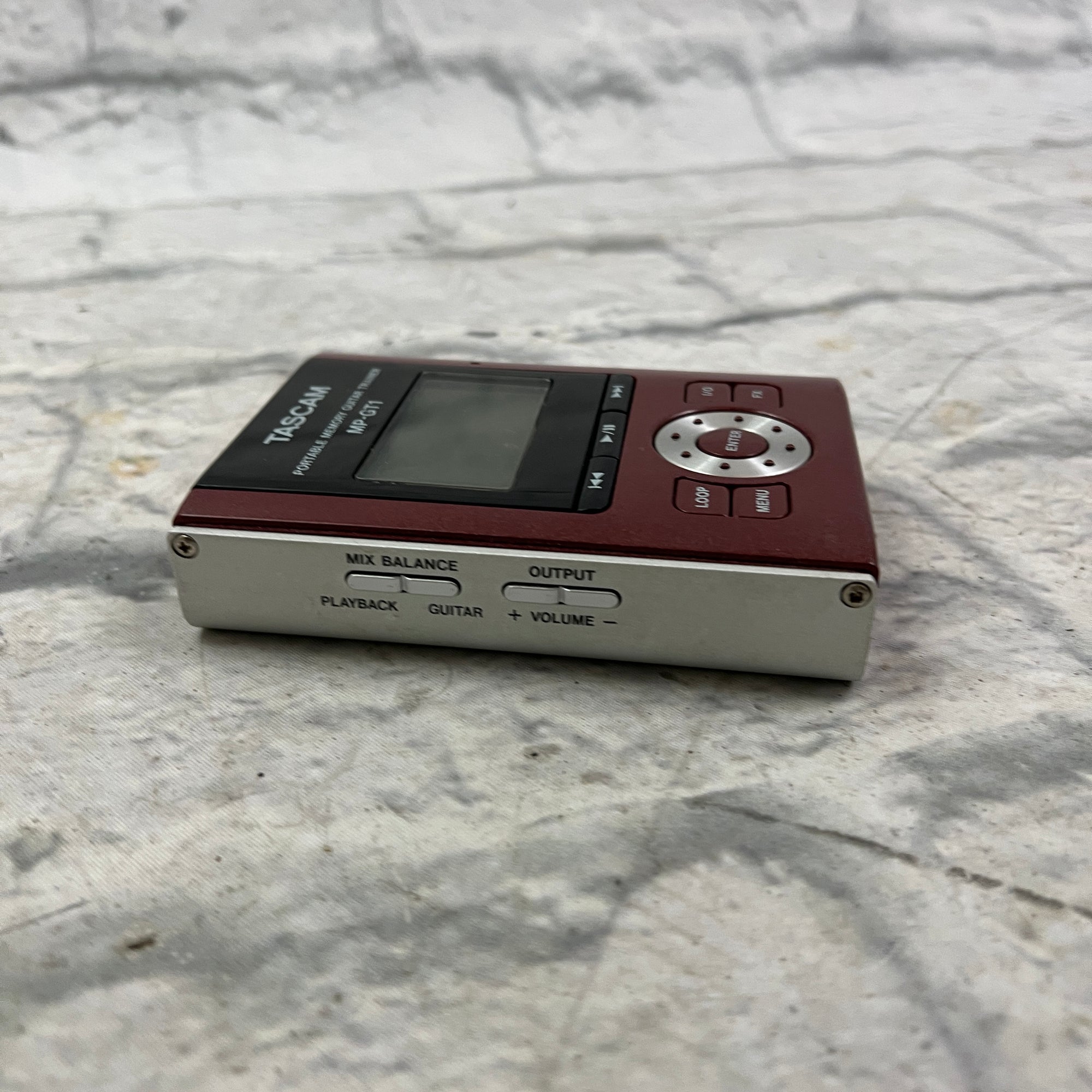 Tascam MP-GT1 Portable Memory Guitar Trainer