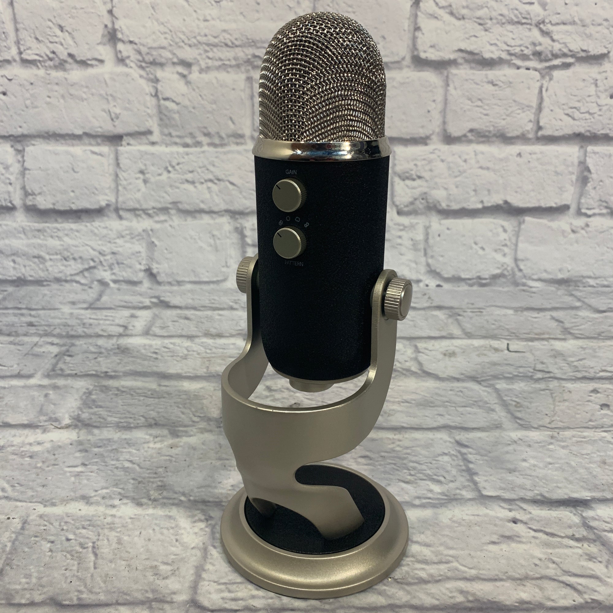 Blue Microphones Yeti Studio USB Condenser Mic