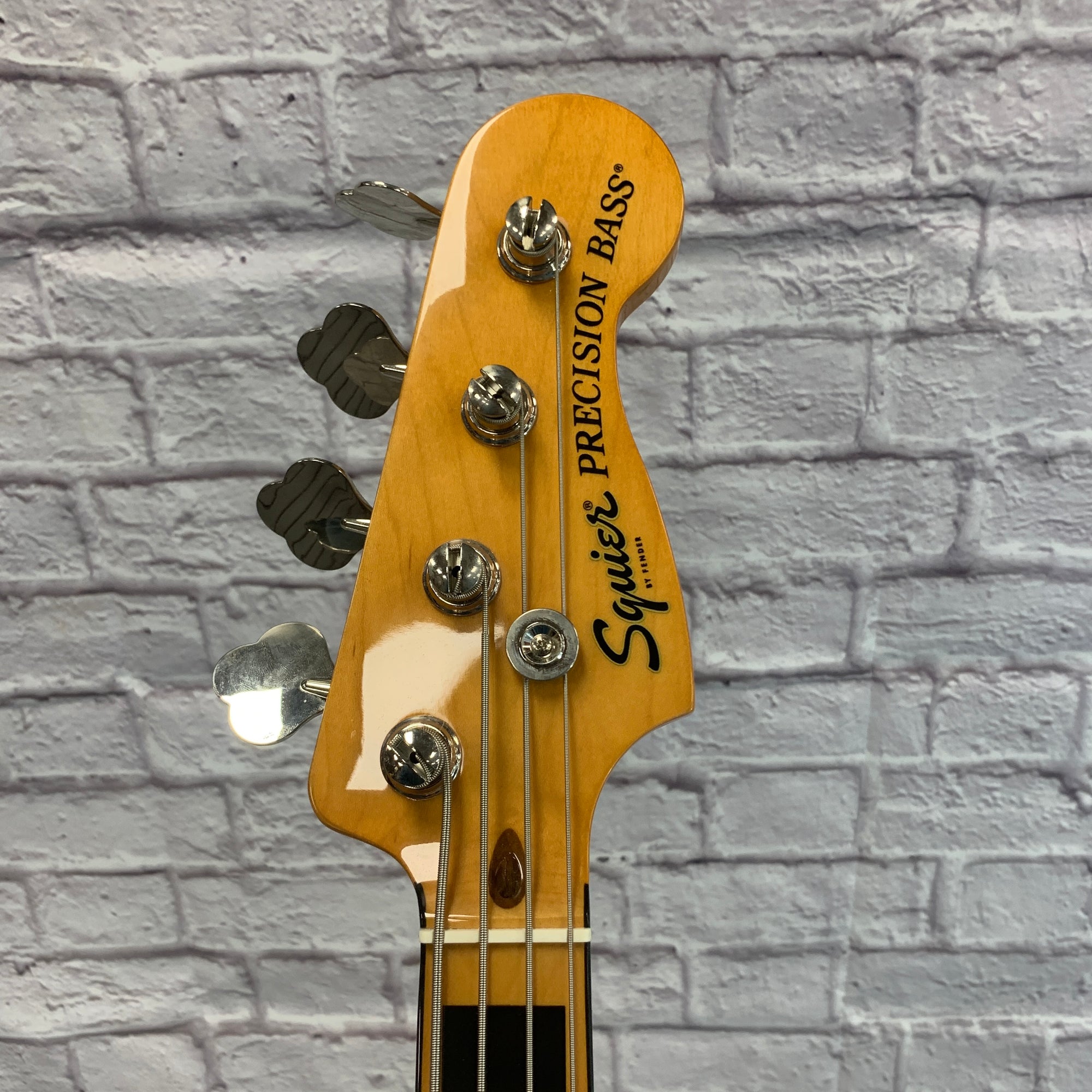 Squier Classic Vibe 70s P Bass 4 String Bass Guitar