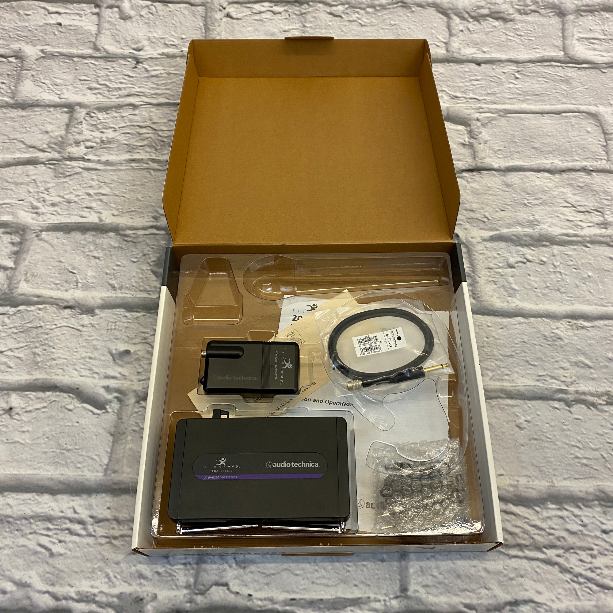 Audio Technica ATW-251/G VHF Wireless Guitar System