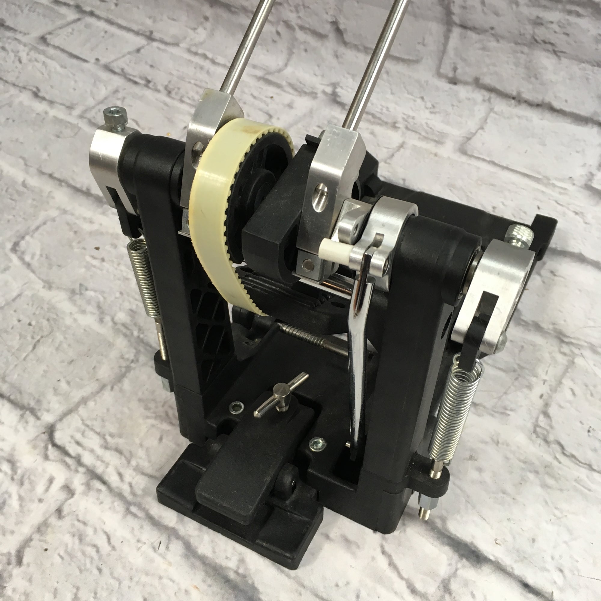 dualist pedal The Dualist Kick Pedal