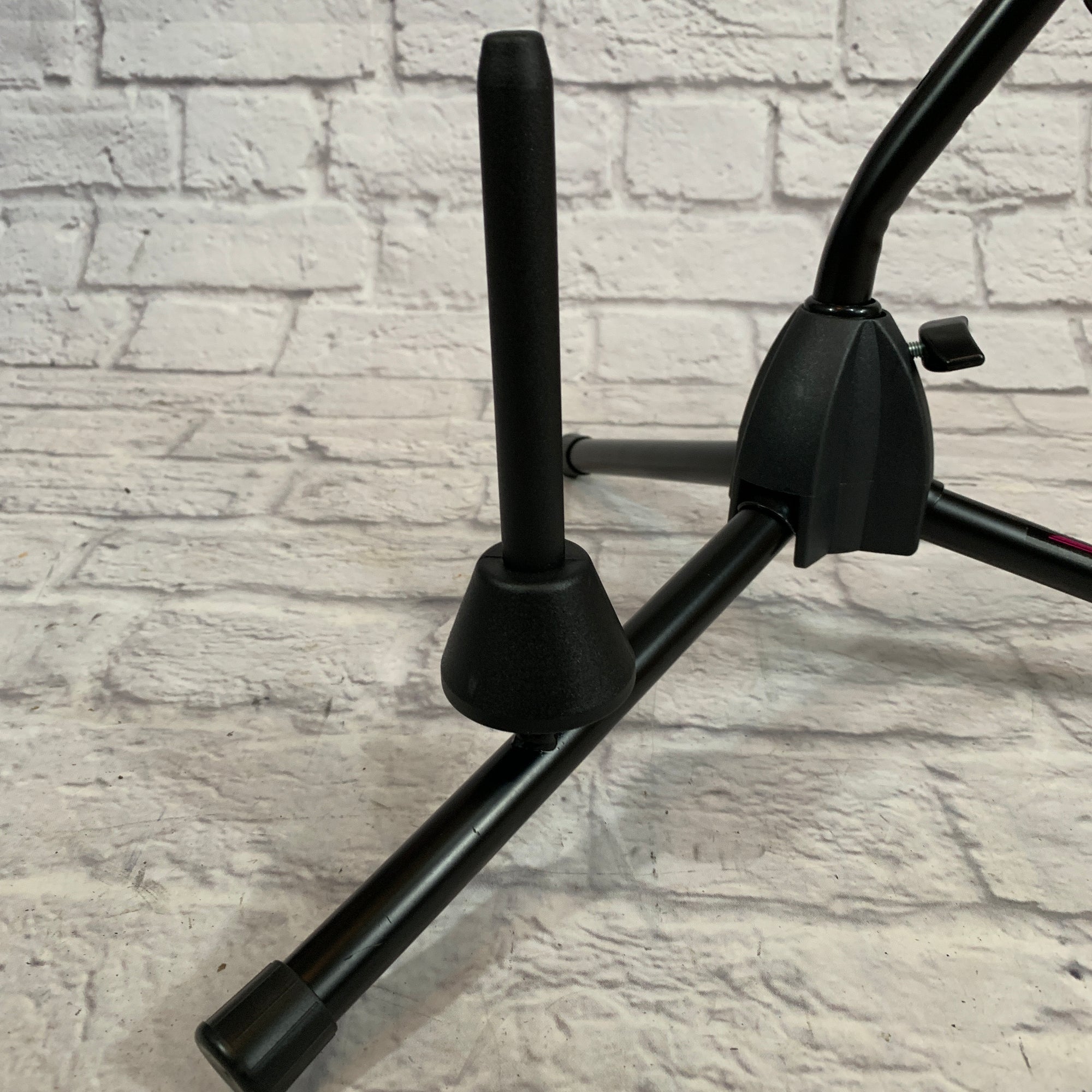 On-Stage SXS7101B Alto-Tenor Sax Stand with Flute Peg