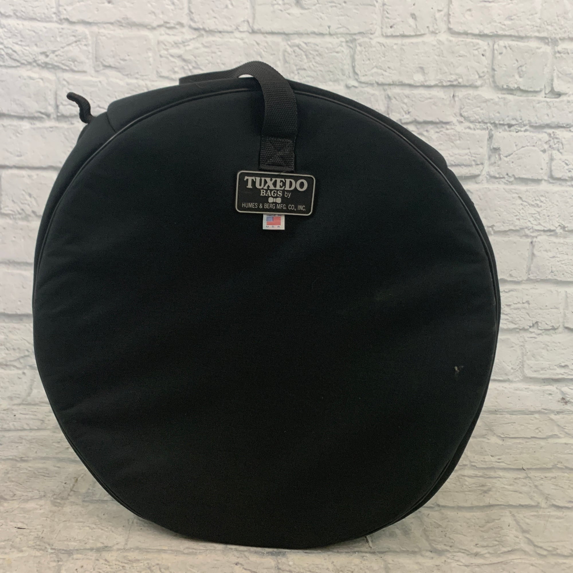 Humes & Berg Tuxedo 16x18" Padded Bass Drum Bag