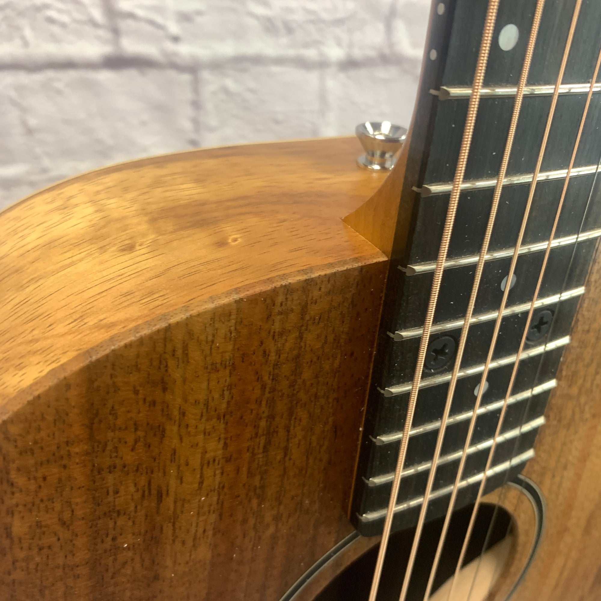 Taylor BTe- Koa Baby Taylor Acoustic Guitar