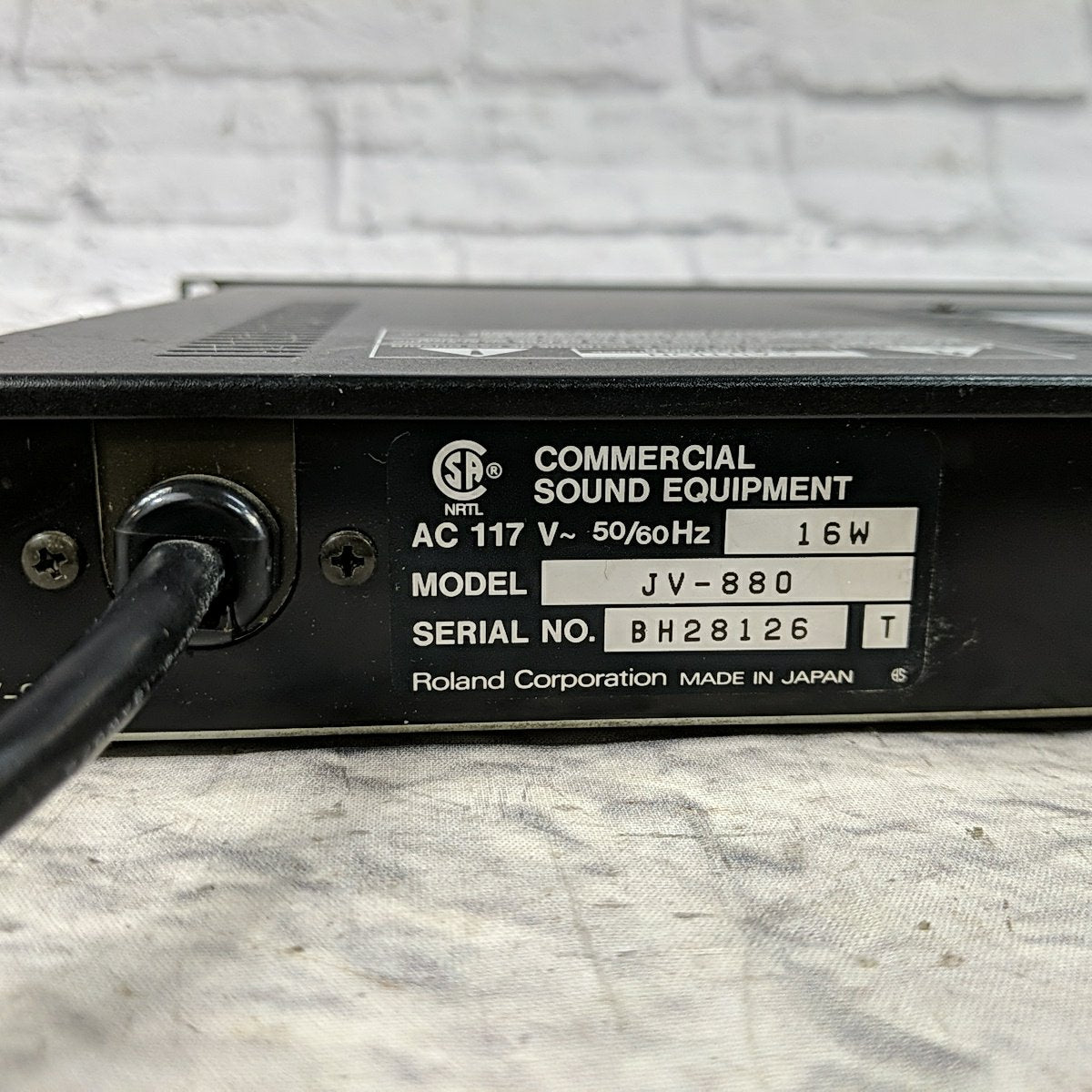 Roland JV-880 Multi Timbral Synthesizer Module Rack Synth