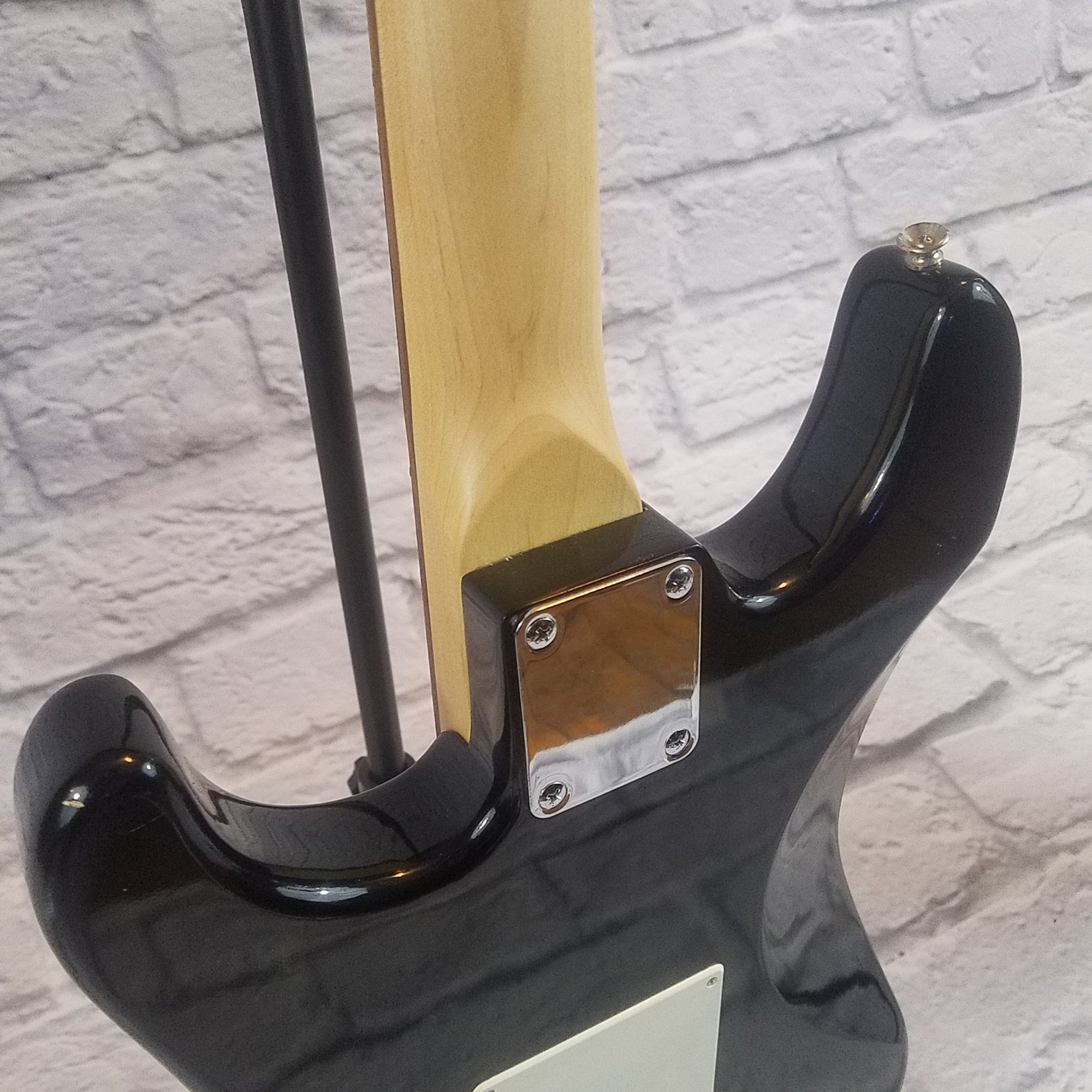 Slammer By Hamer Stratocaster Copy - Evolution Music