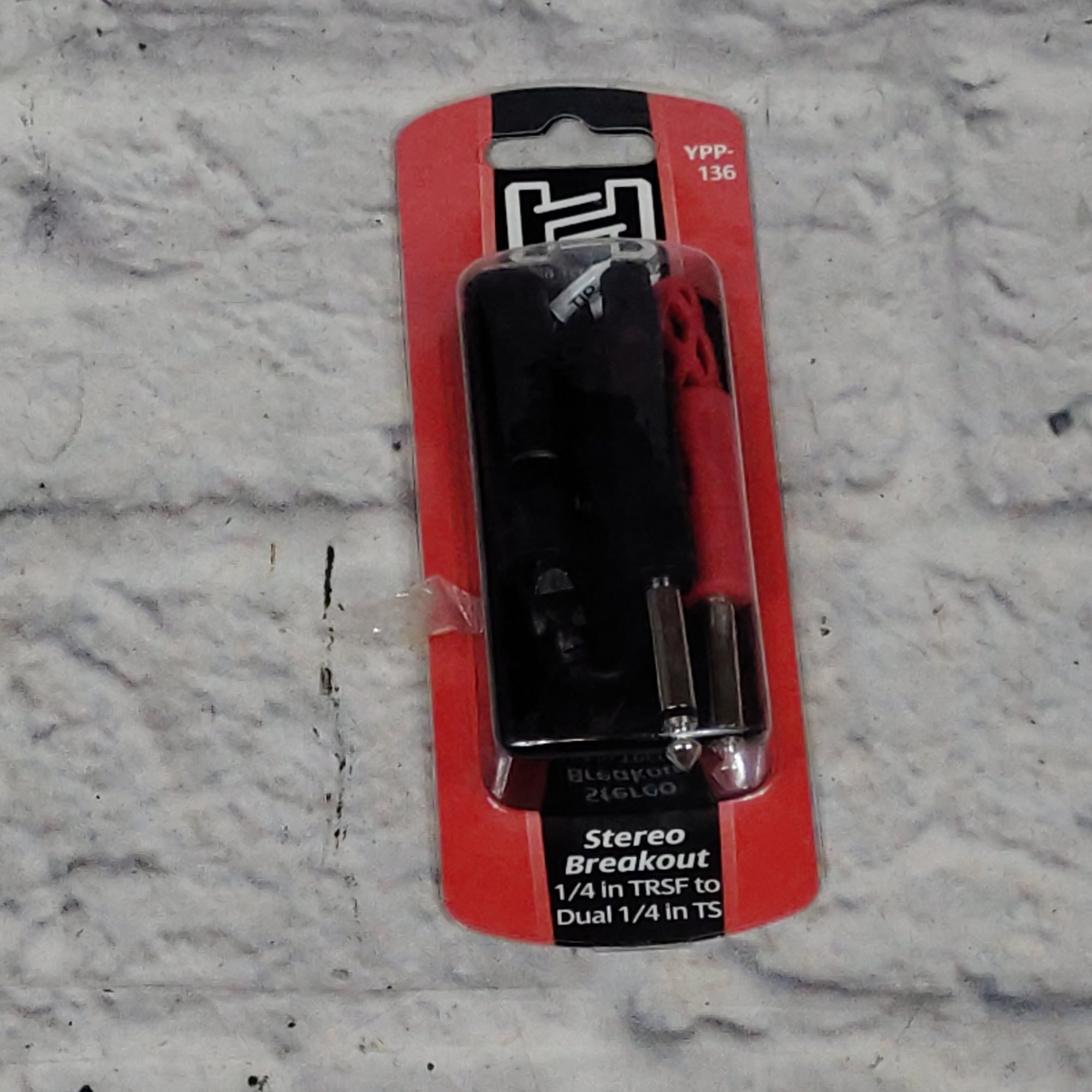 Hosa YPP-136 Stereo Breakout 1/4" TRSF to Dual 1/4" TS