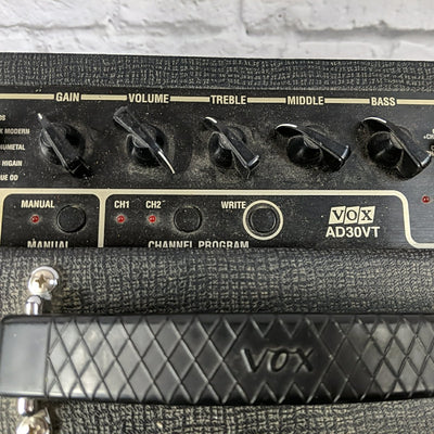 Vox Valvetronix Guitar Combo Amp