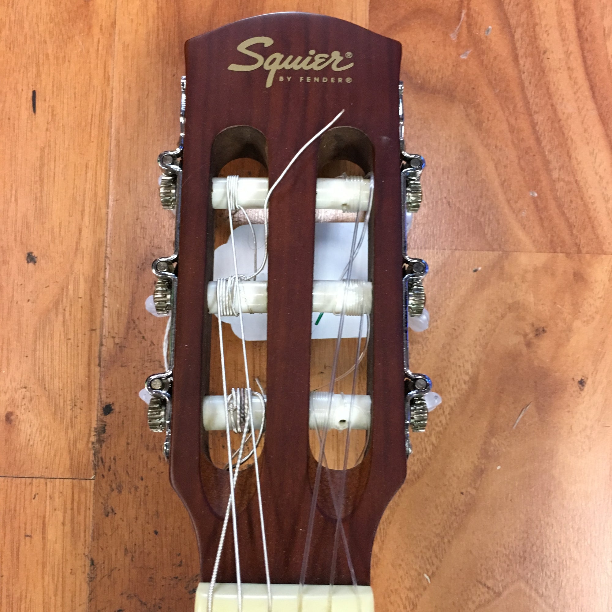 ** Squier MC-1 Short Scale Classical Guitar