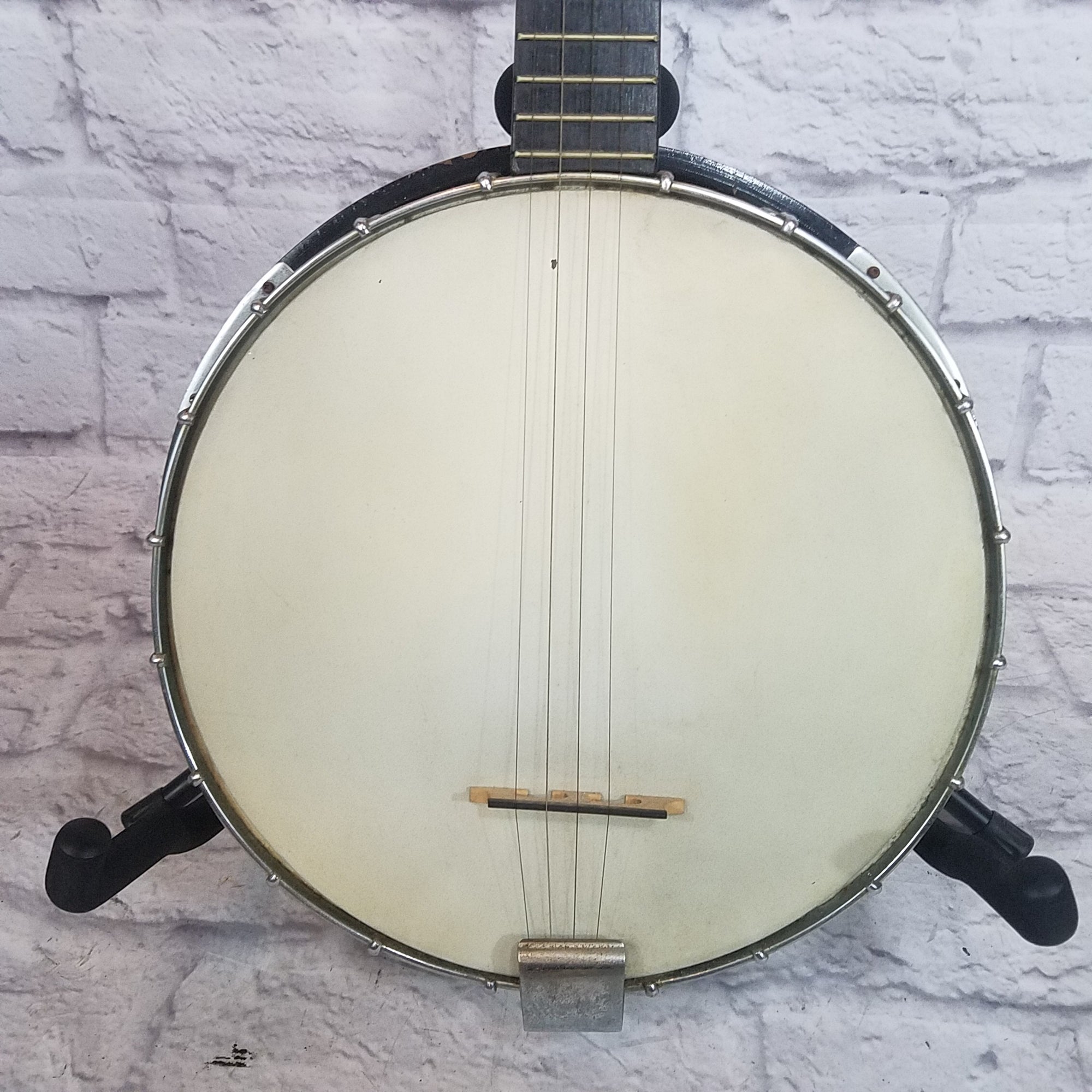 Unknown 5 String Banjo w/ Case