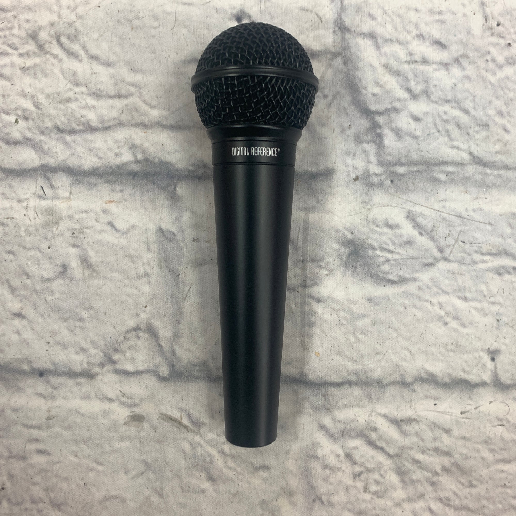 Digital Reference DRV100 Dynamic Microphone