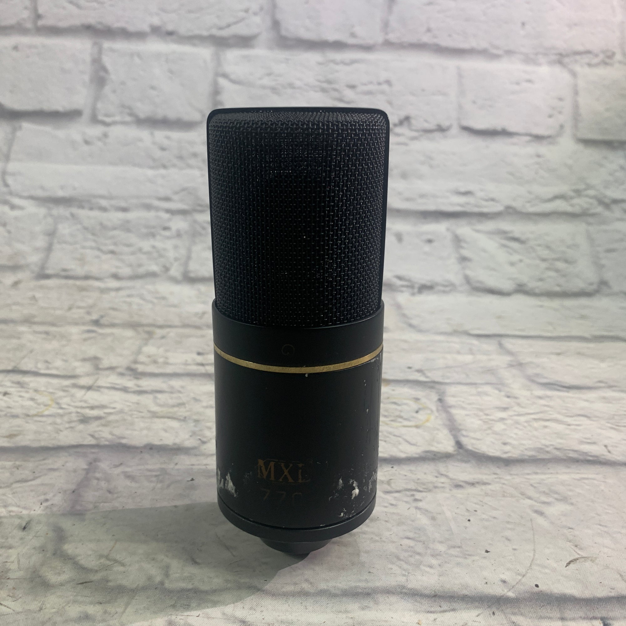 MXL 770 Large Diaphragm Condenser Microphone