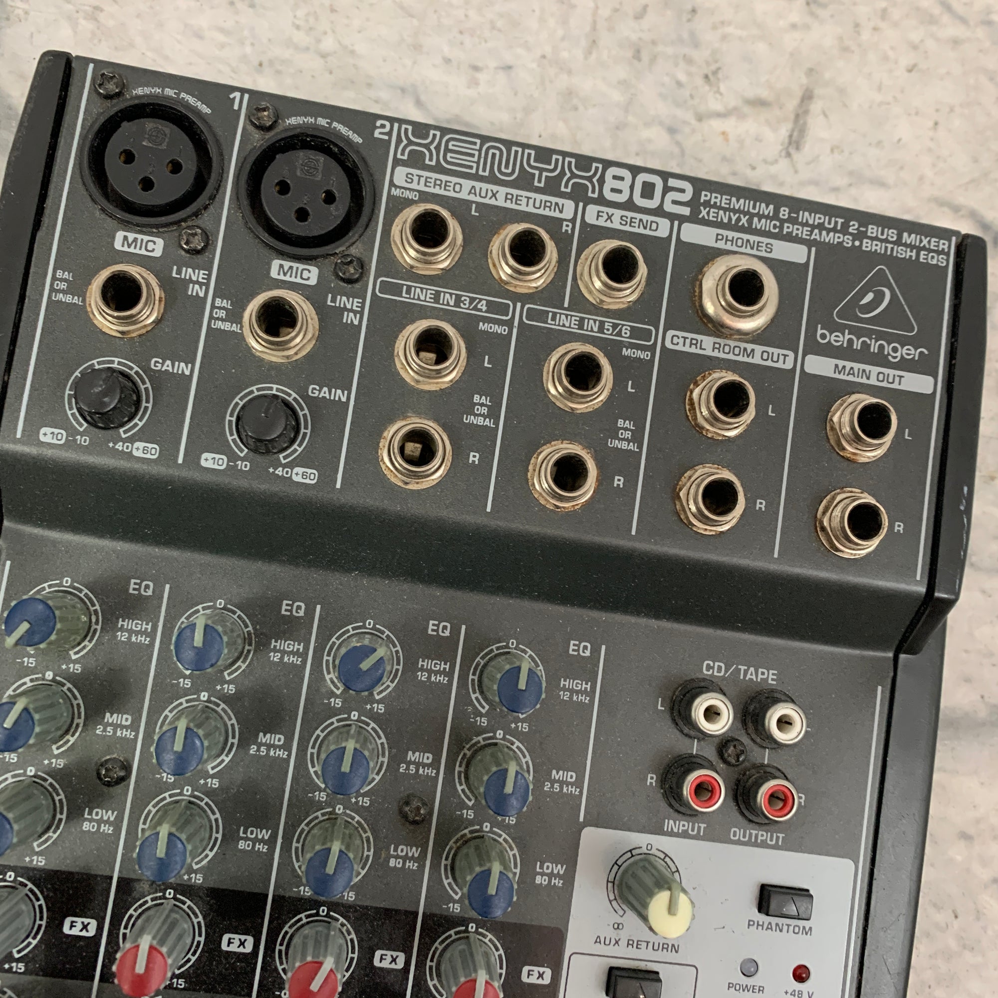 Behringer XENYX 802 8-in Mixer - Evolution Music