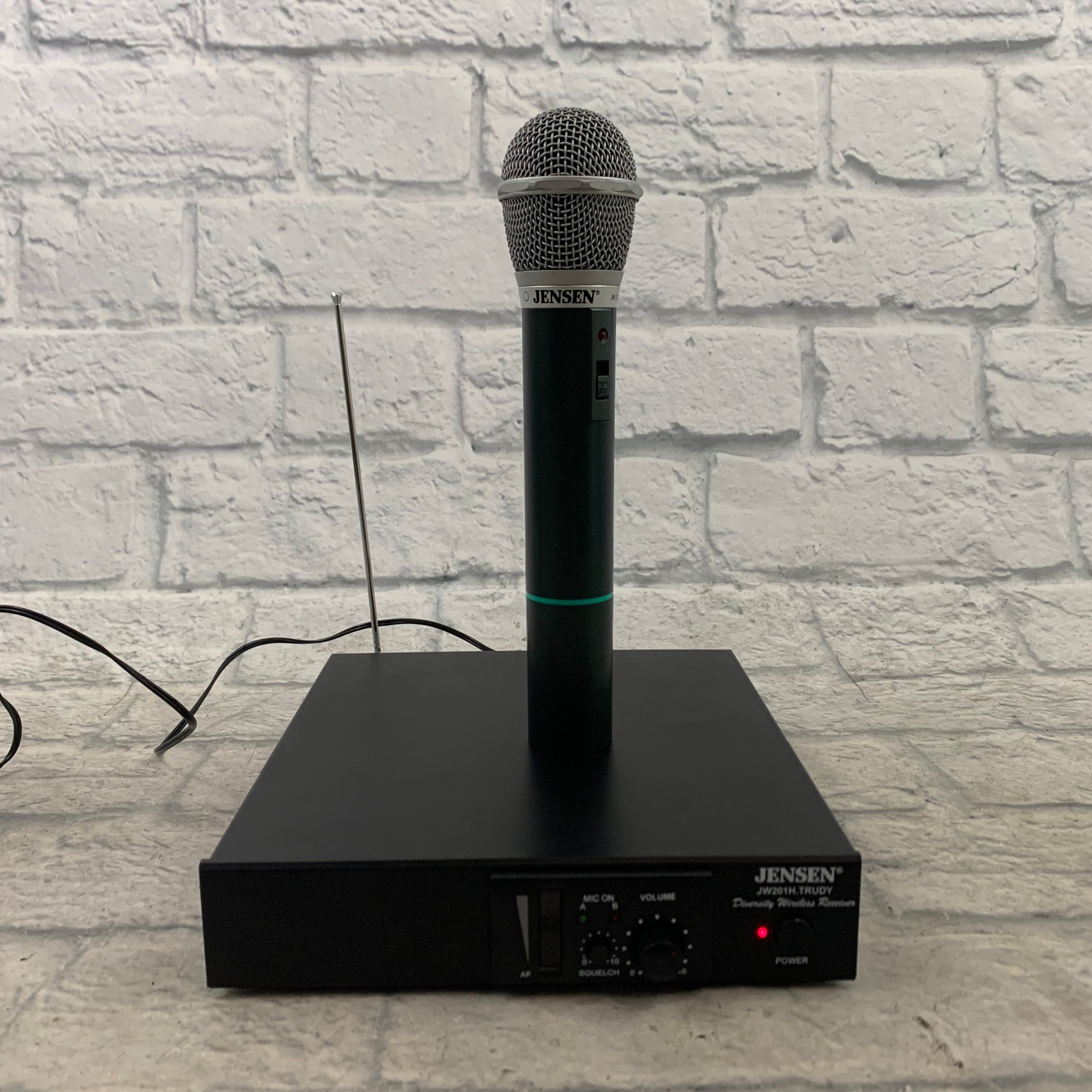 Jensen JW-201H Trudy Wireless Microphone System