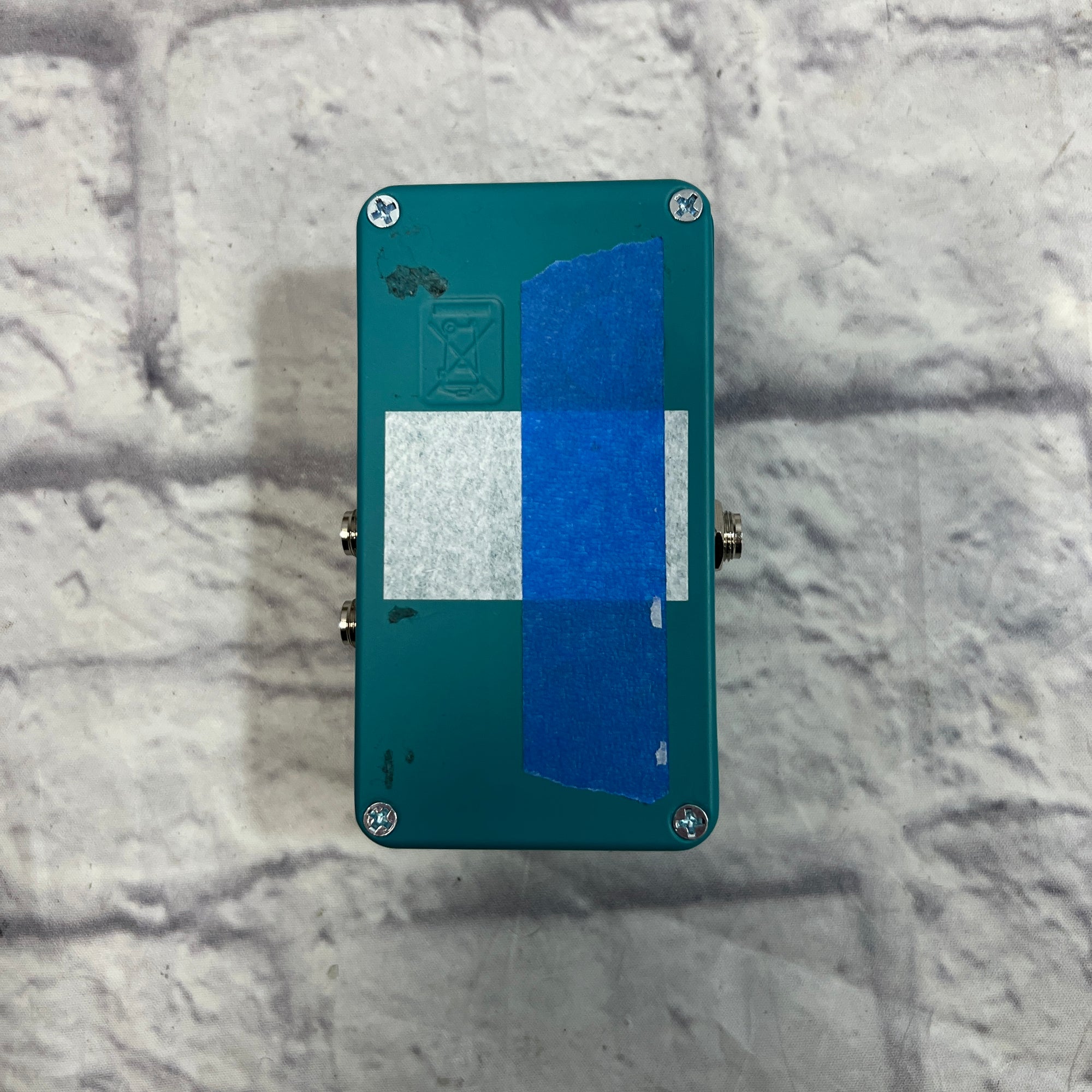 Electro-Harmonix Eddy Analog Vibrato and Chorus Pedal