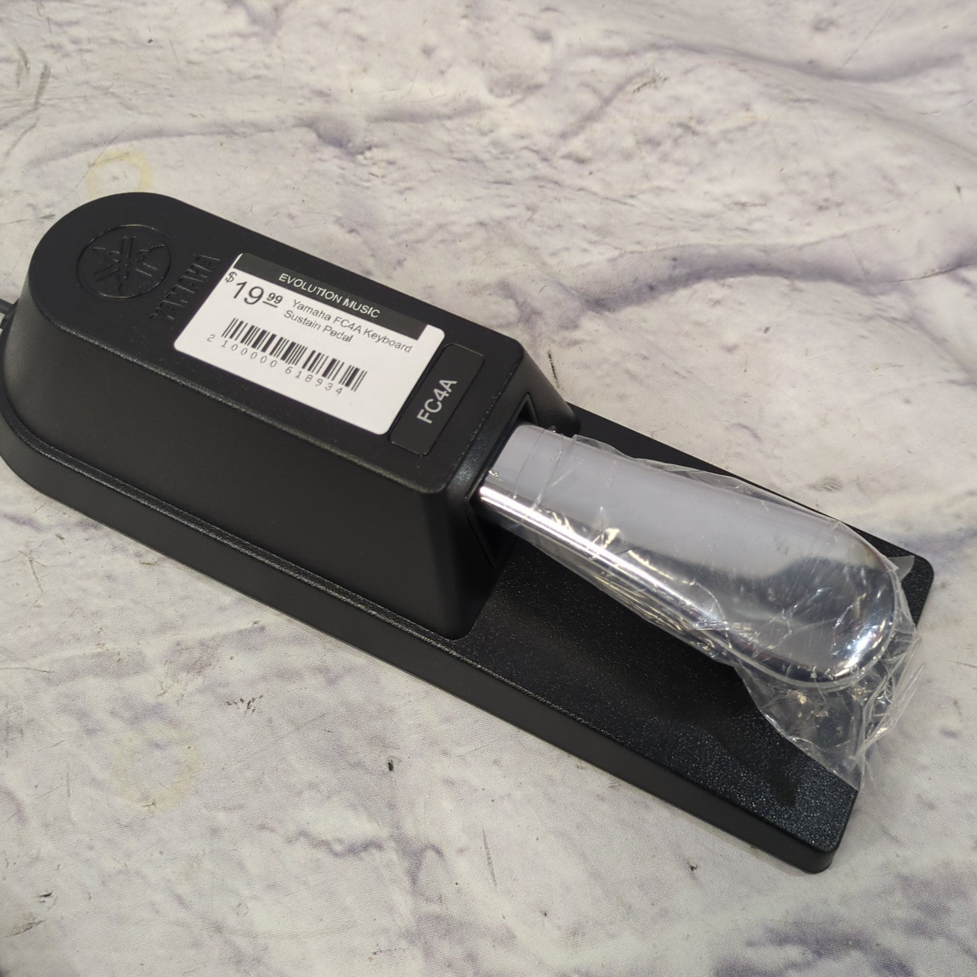 keyboard pedal yamaha Yamaha FC4A Keyboard Sustain Pedal