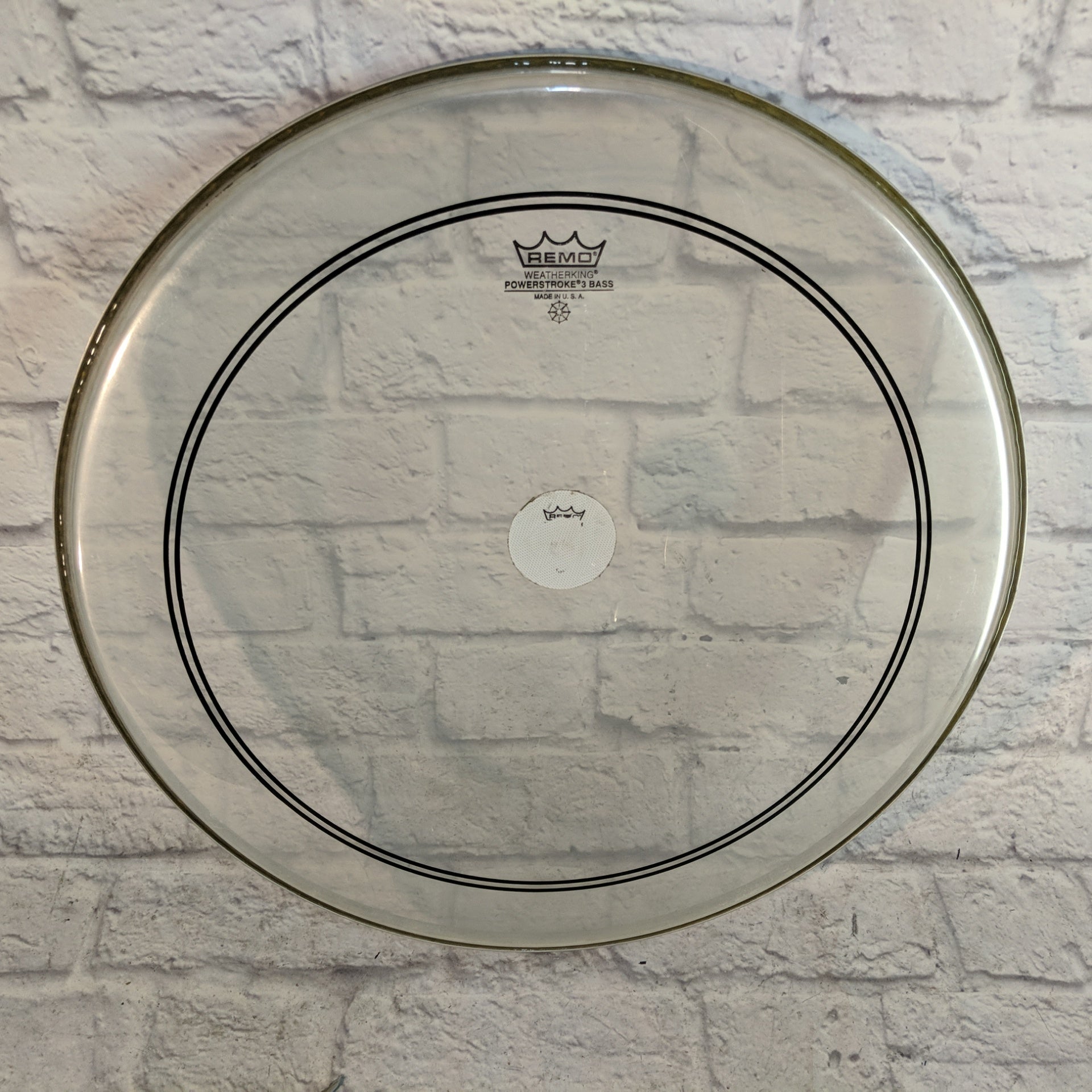 Remo Powerstroke 3 Bass Drumhead with 2.5" Impact Pad - 22" - Clear