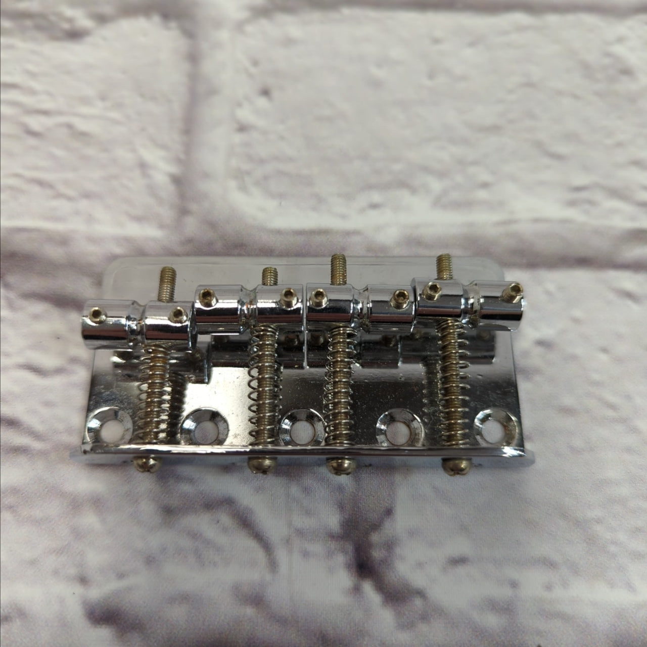 Unknown Fender Style 4 String Bass Bridge