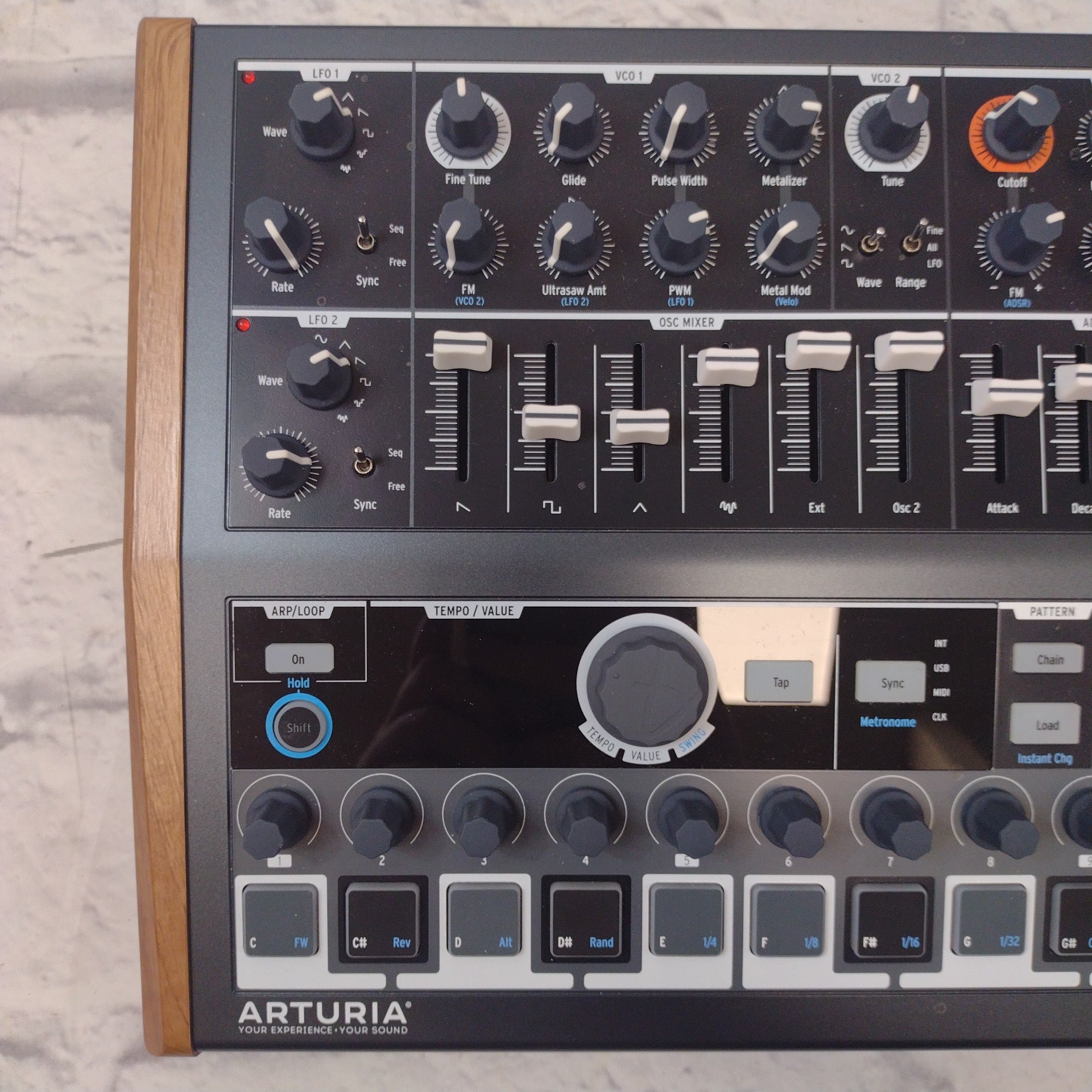 Arturia Mini Brute 2S
