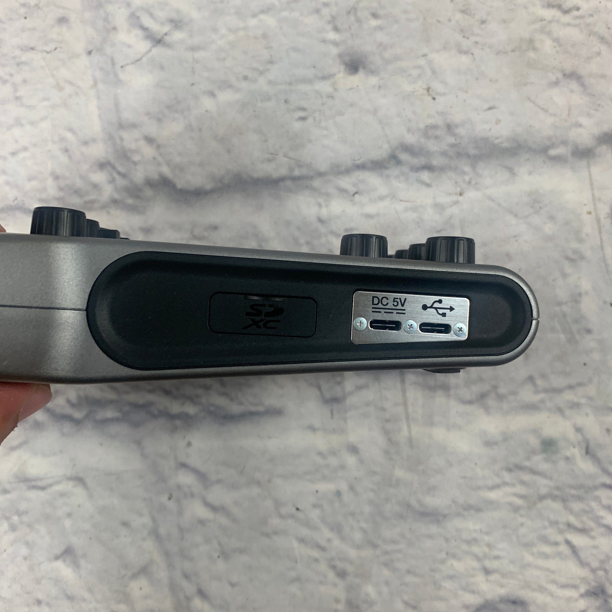 Zoom PodTrack P4 Podcasting Interface