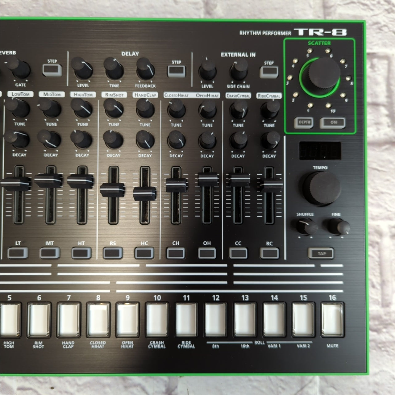 Roland TR-8 Aira Rhythm Performer Drum Machine