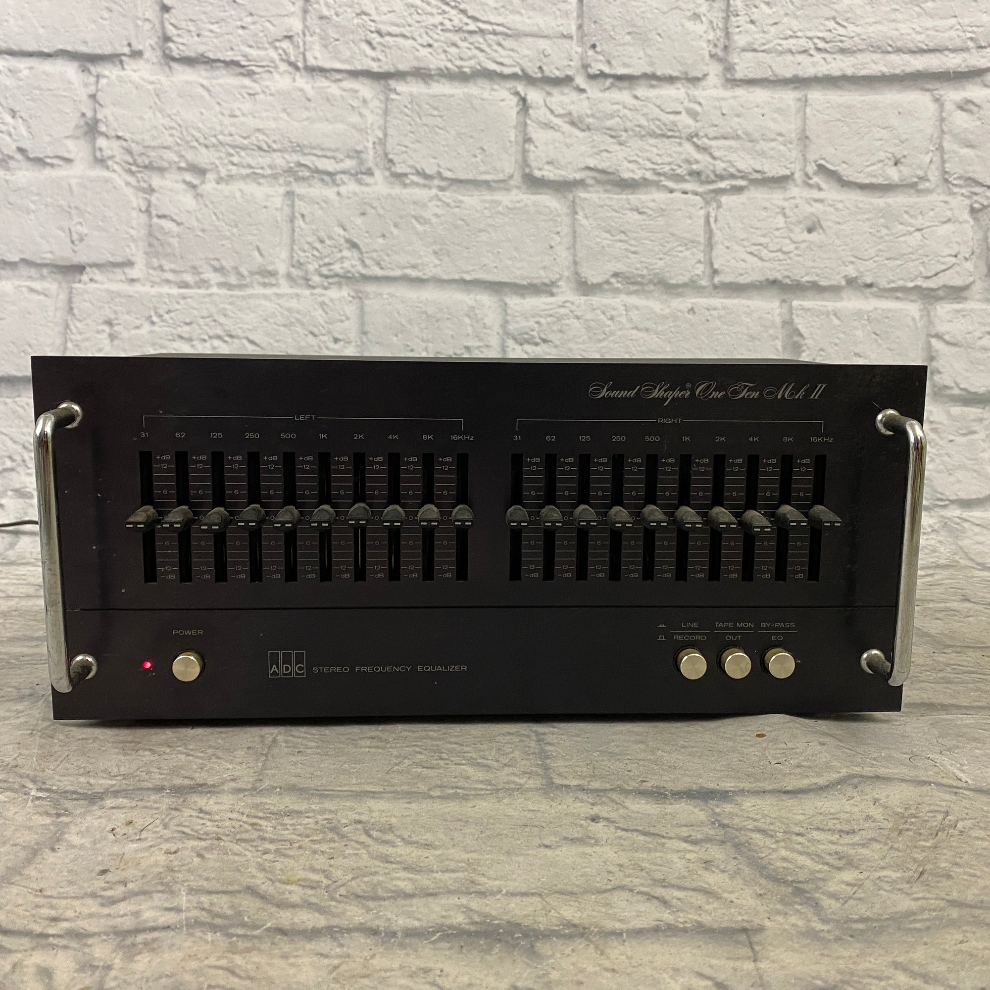 ADC Sound Shaper One Ten 110 mk II Home Audio Stereo Ten Band Equalizer