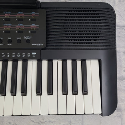 Yamaha PSR-E273 61 Key Keyboard