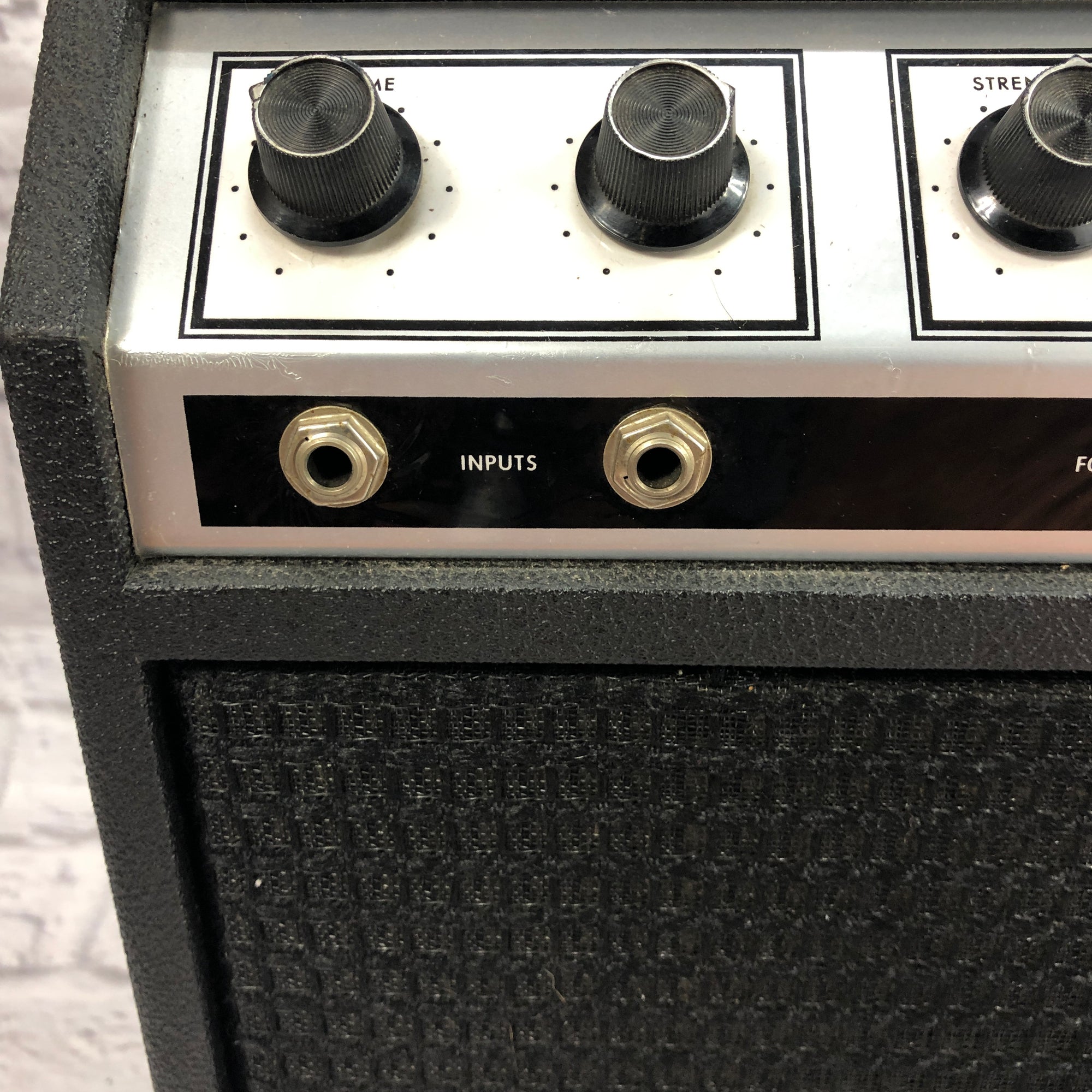 Vintage 1960's Silvertone 10XL Combo Guitar Amp