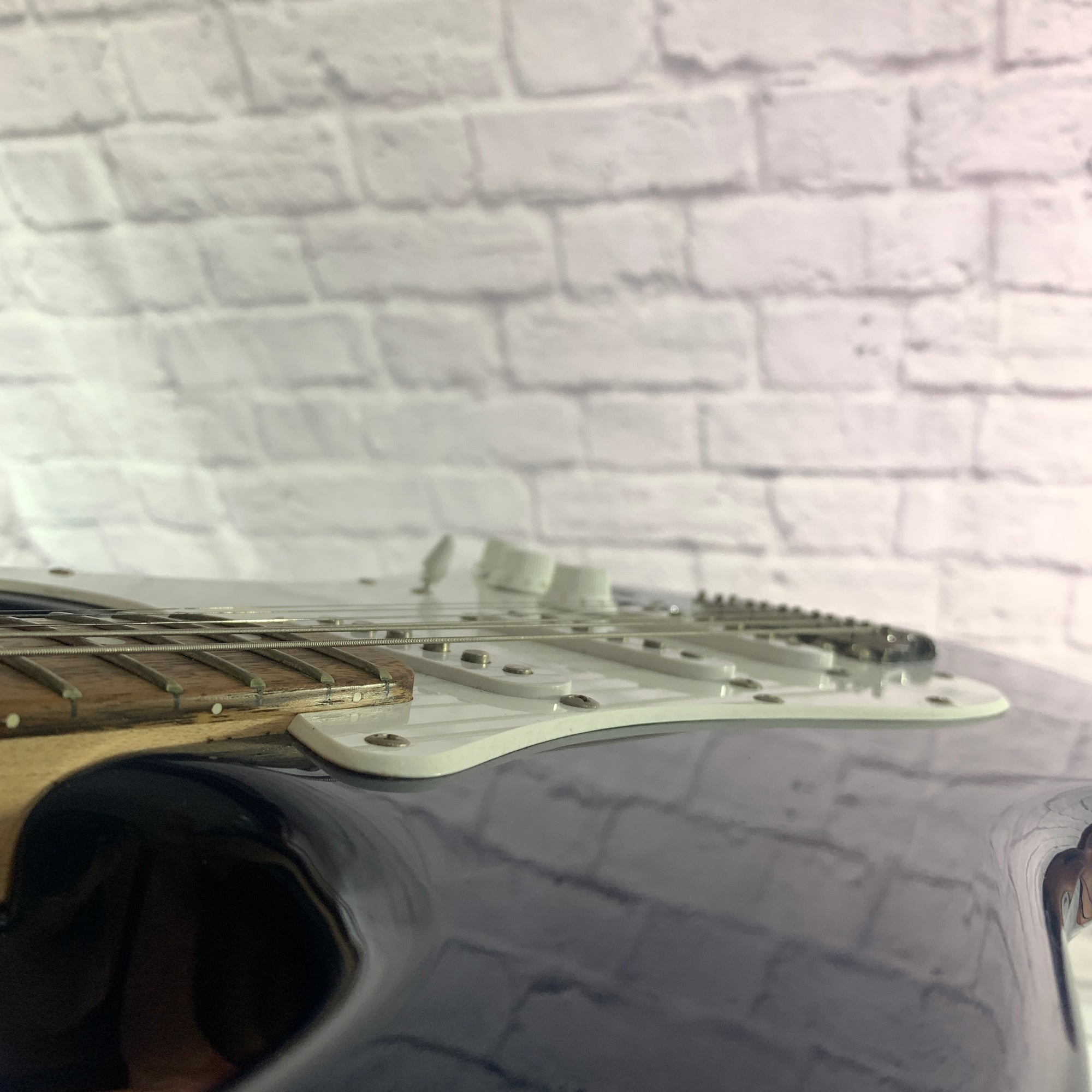 Squier Affinity Stratocaster Deep Blue Electric Guitar