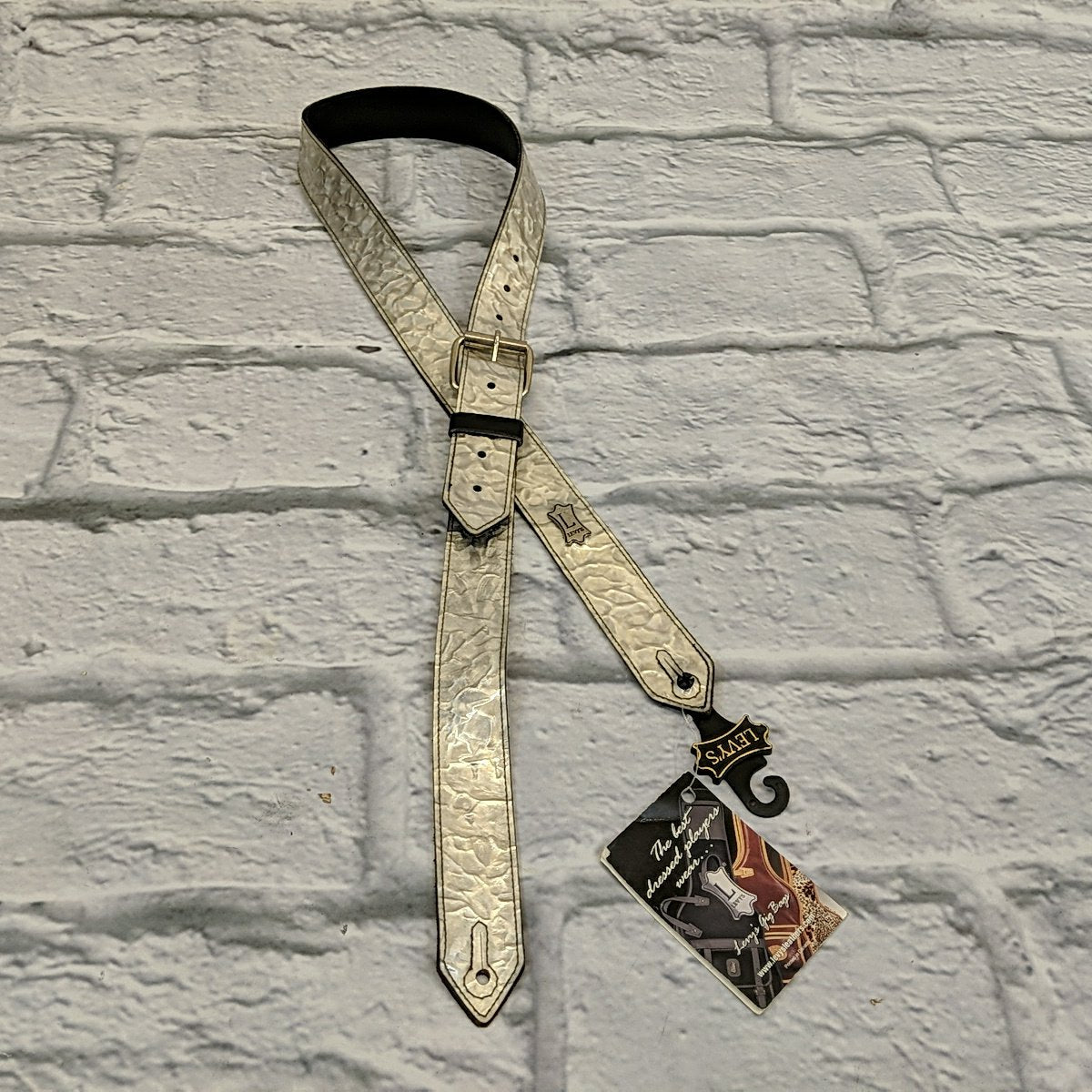 Levy's PM28HM Belt Buckle Silver Strap