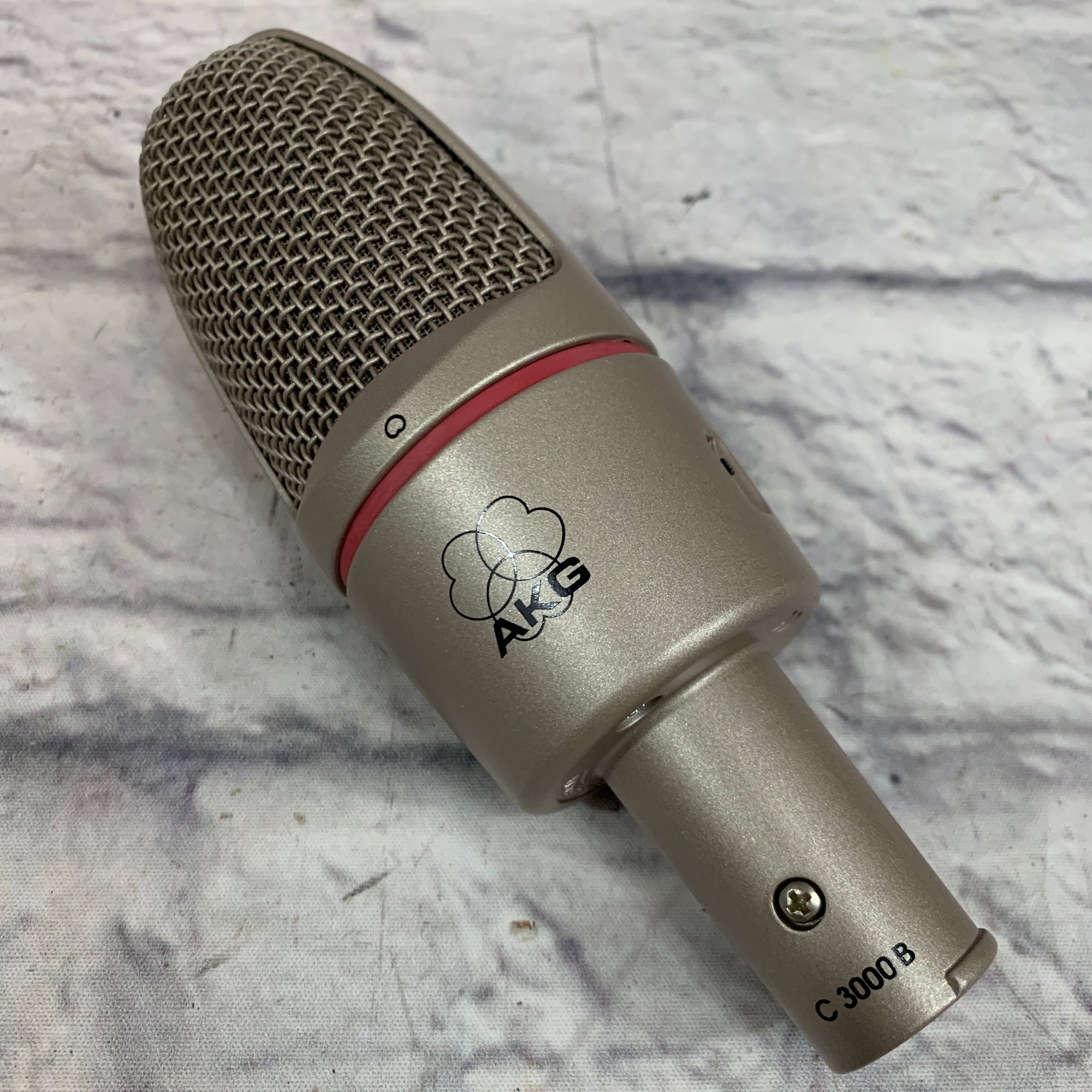 AKG C3000b Cardioid Condenser Microphone - Evolution Music