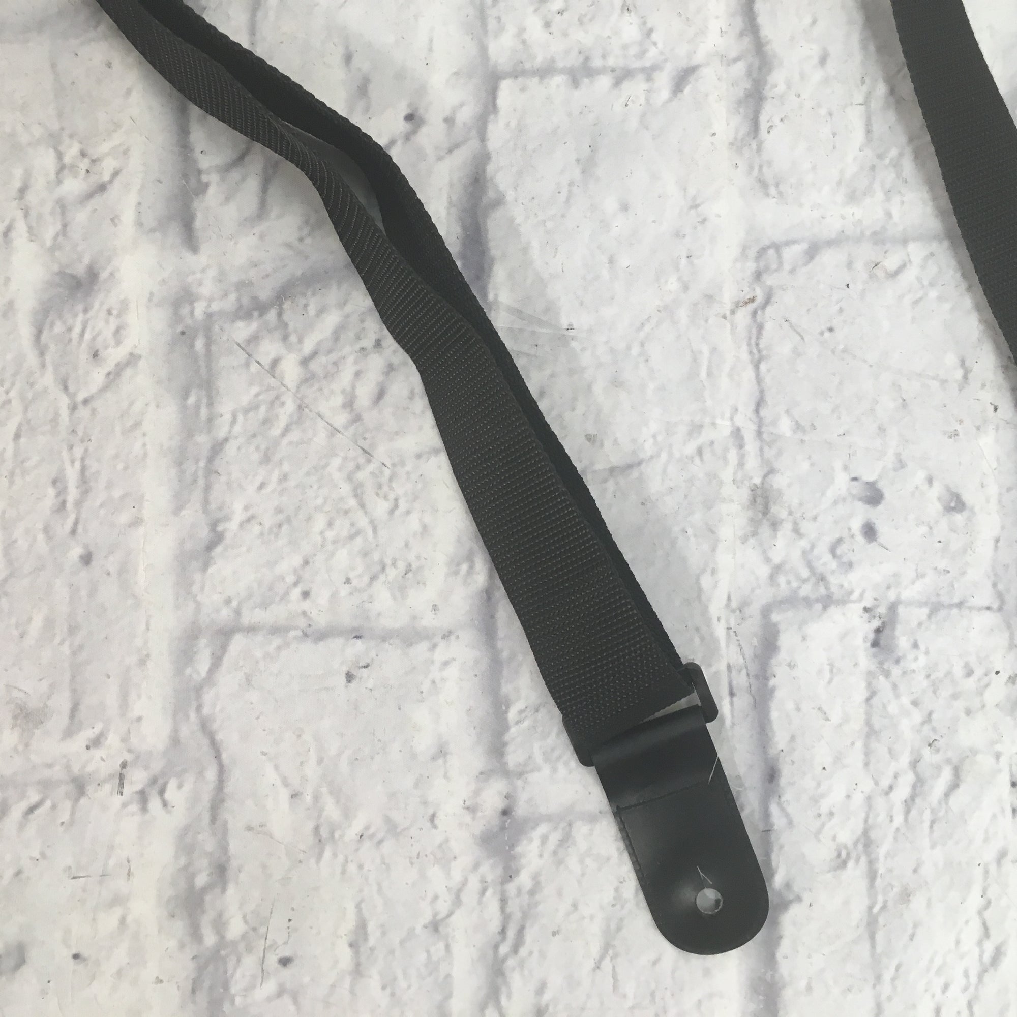 Unknown Ultra Thin Black Nylon Guitar Strap