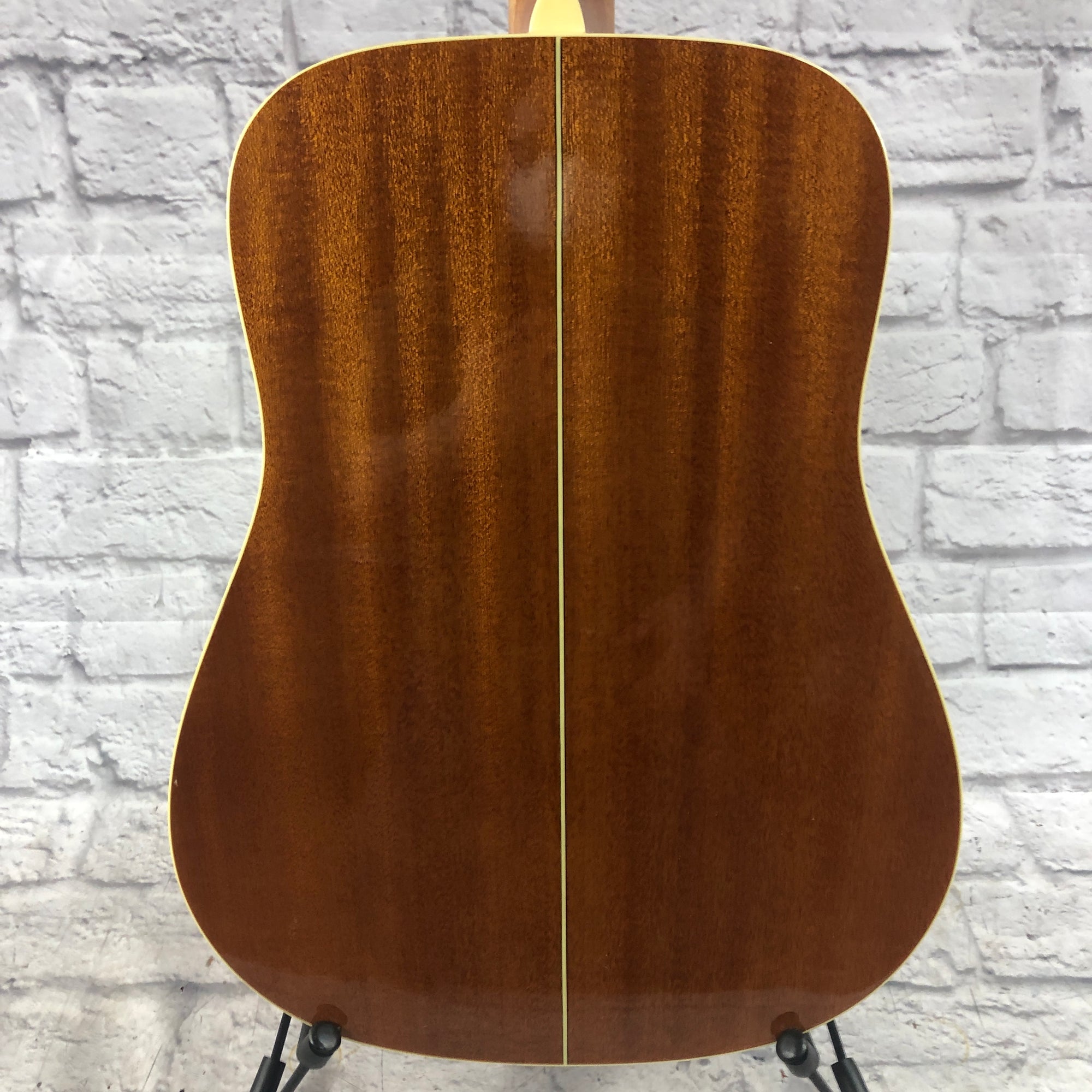Washburn WD10 Acoustic Guitar