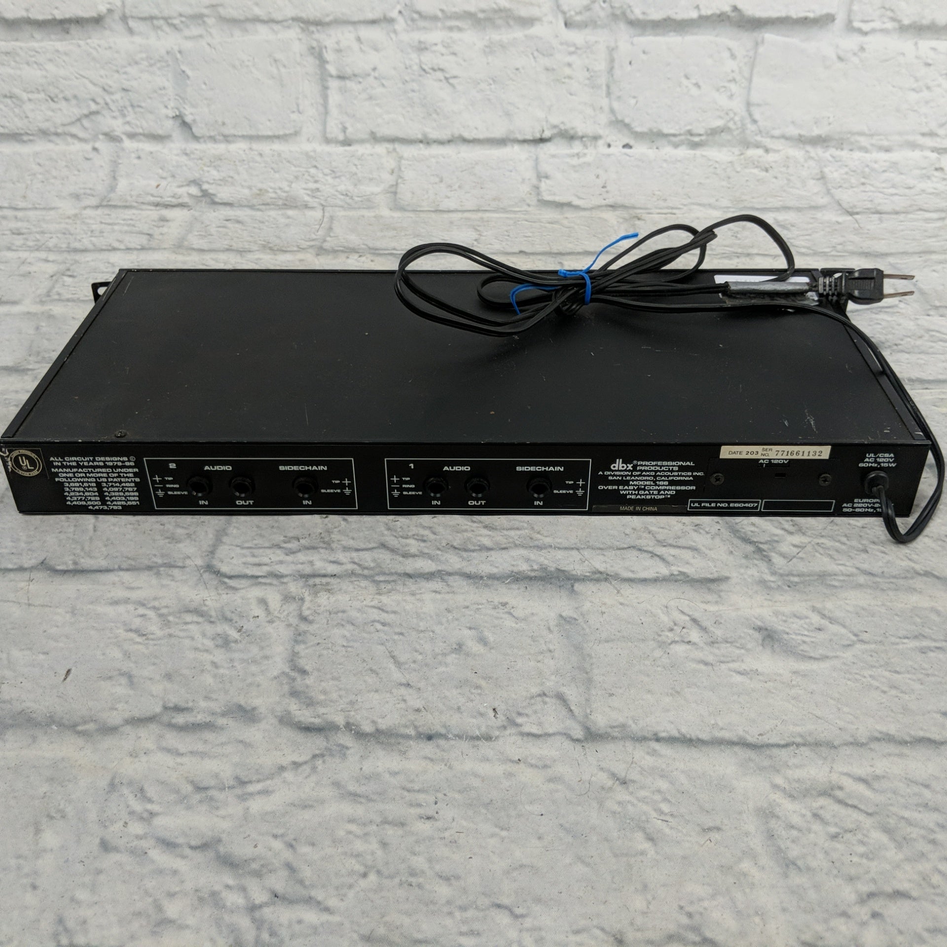 DBX 166 2 Channel Compressor Limiter Gate Rack