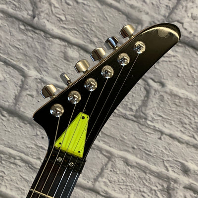 Partscaster HSS Electric Guitar Black w/ Neon Green Pickguard