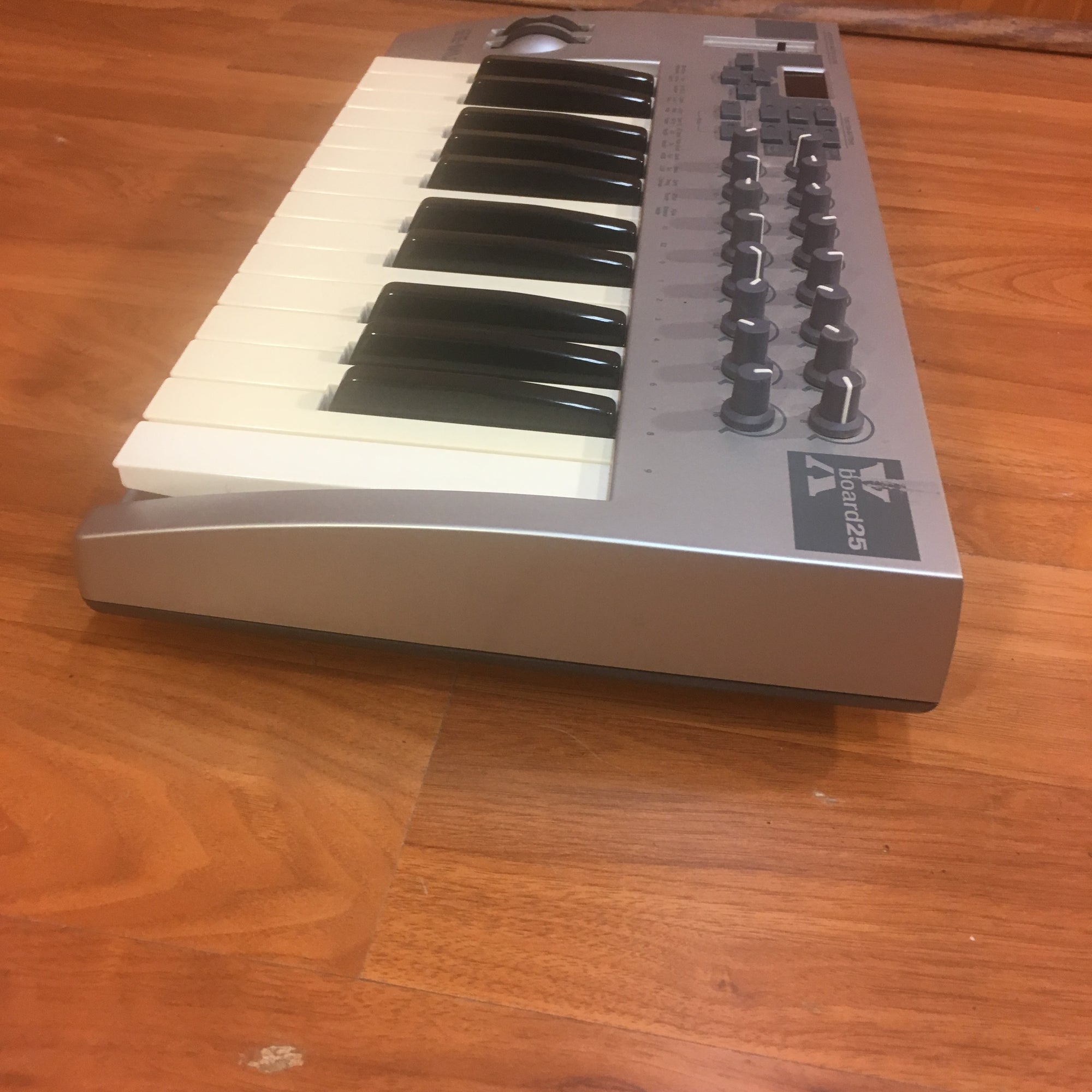 E-Mu Xboard 25 Key USB Midi Controller - Evolution Music