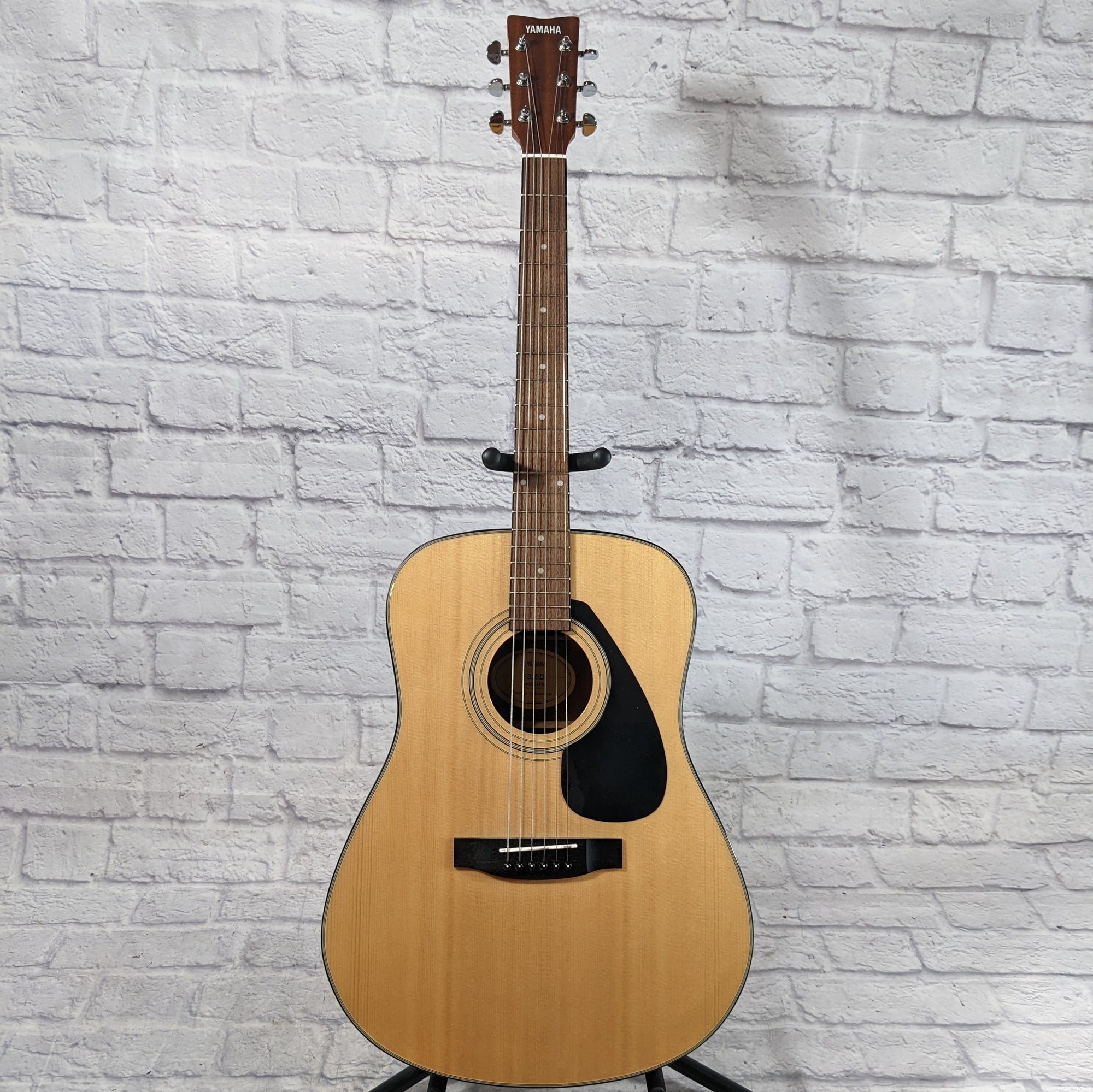 Yamaha F325 Dreadnought Acoustic Guitar - Evolution Music