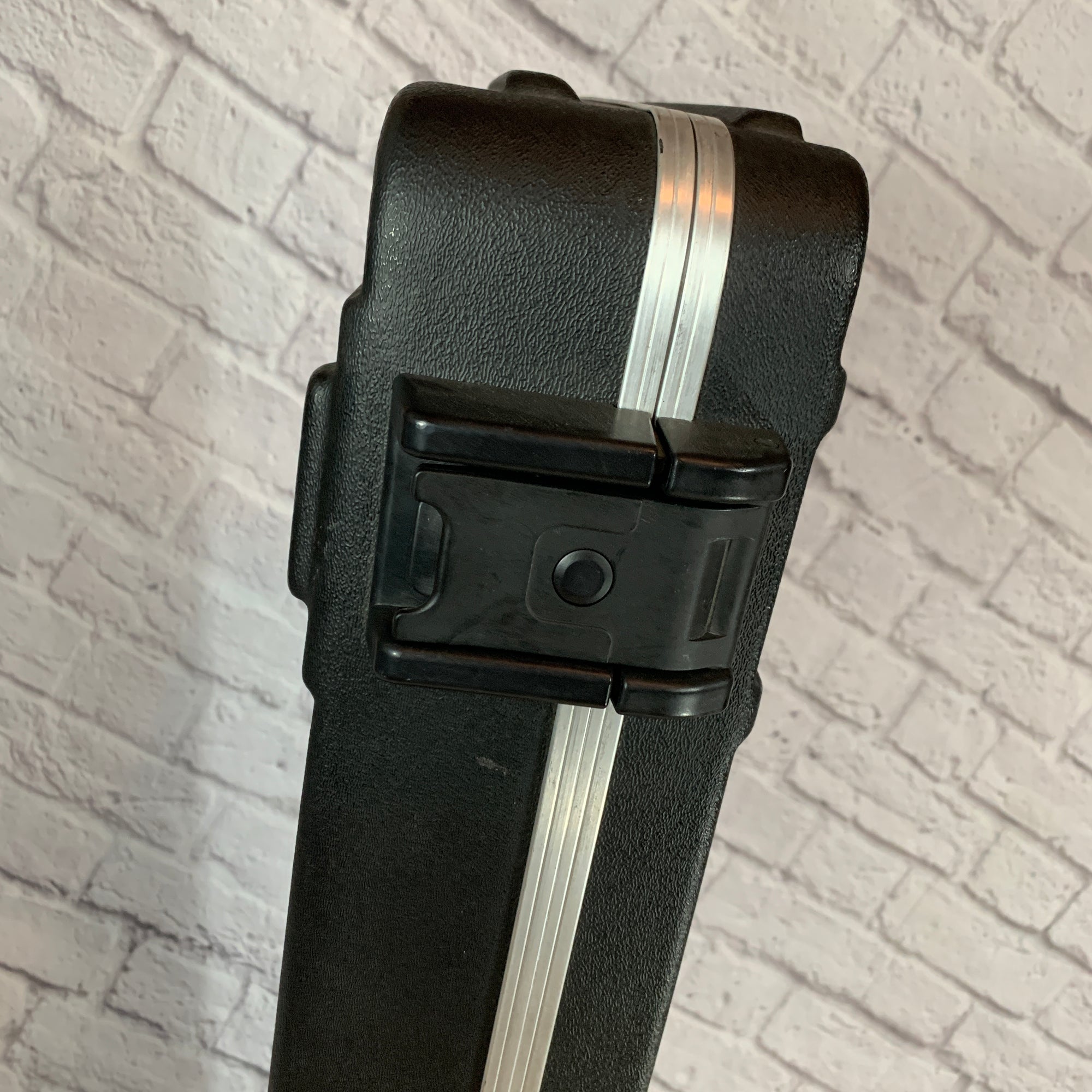 Fender TSA Molded Left-Handed Bass Case