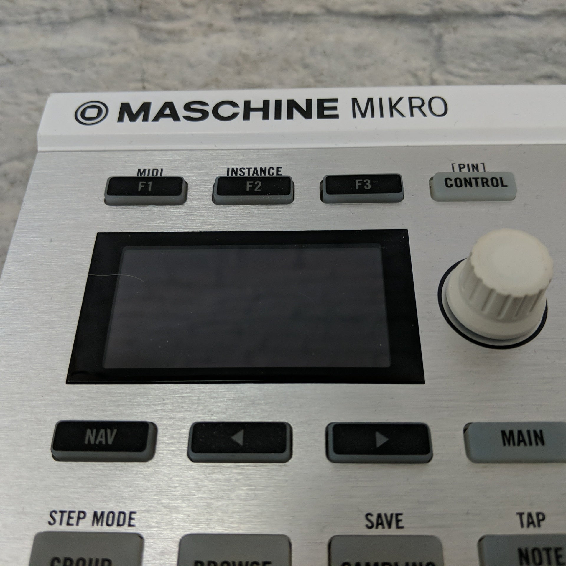 MASCHINE MIKRO MK2 ホワイト 美品　DTM NI Maschine Mikro MK2 (White) - Valentine Music Centre