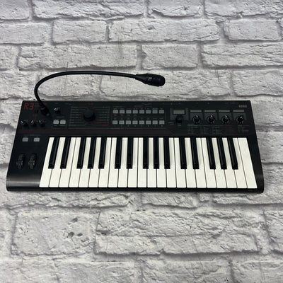 Korg R3 Synth