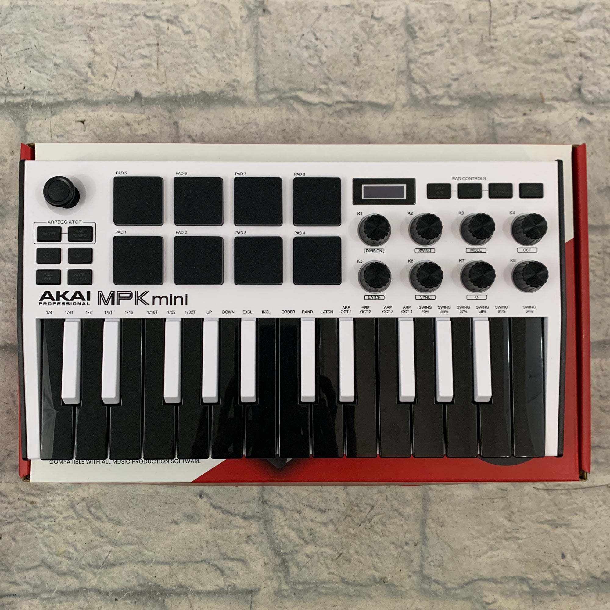 Akai MPK Mini MK3 Special Edition Keyboard Controller - White - Evolution  Music