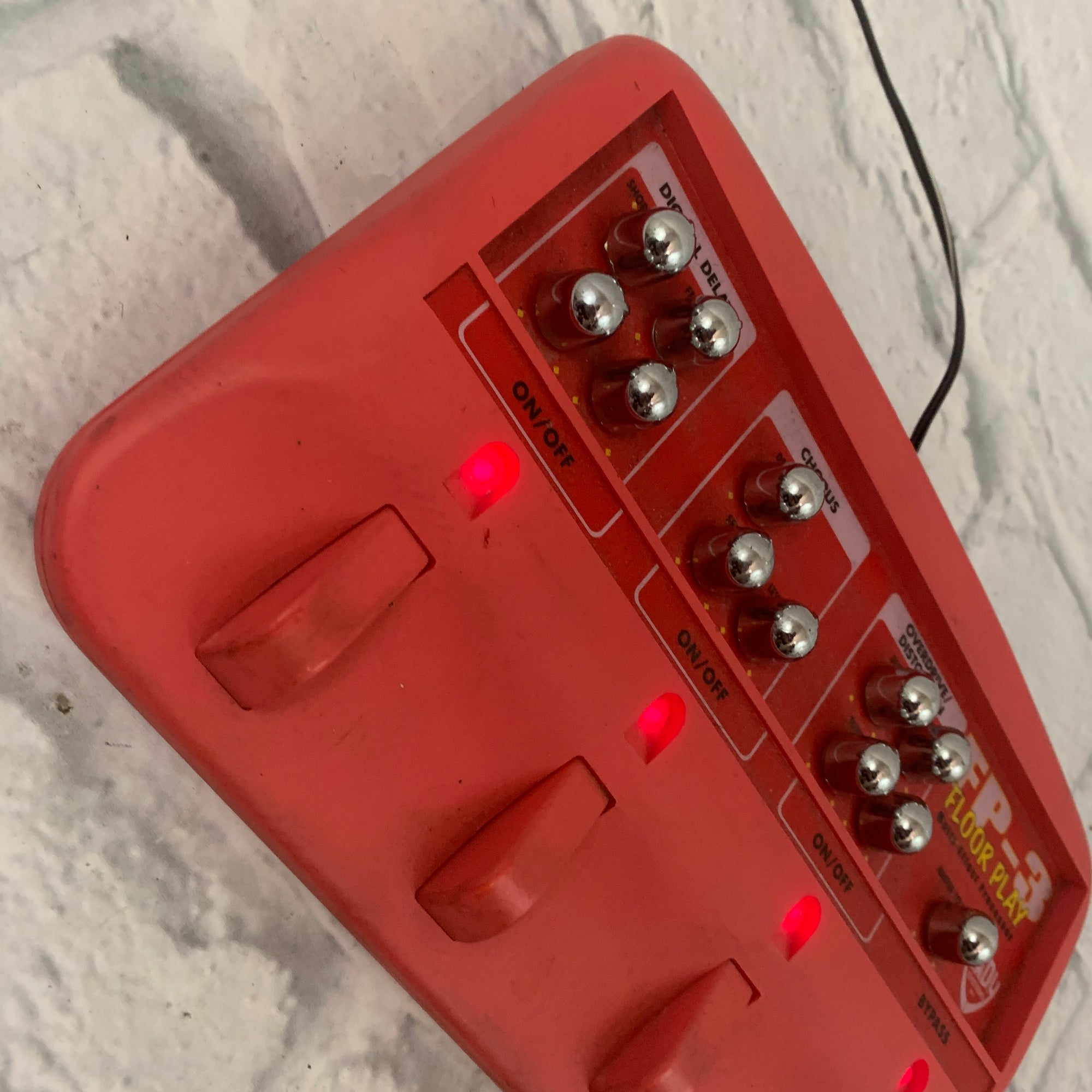 Nady FP-3 Floorplay Delay Chorus Distortion Overdrive Multieffect Pedal