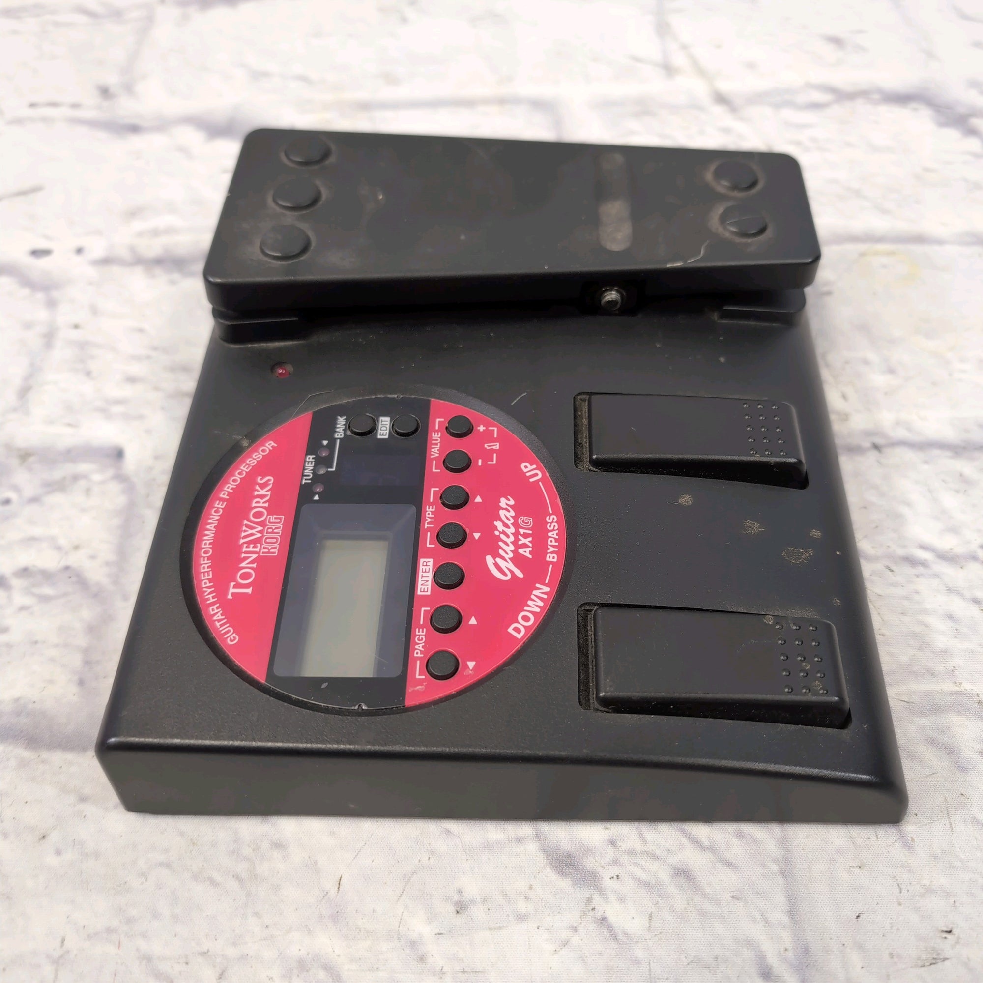 korg multi effects pedal Korg Toneworks AX1G Multi Effects Pedal
