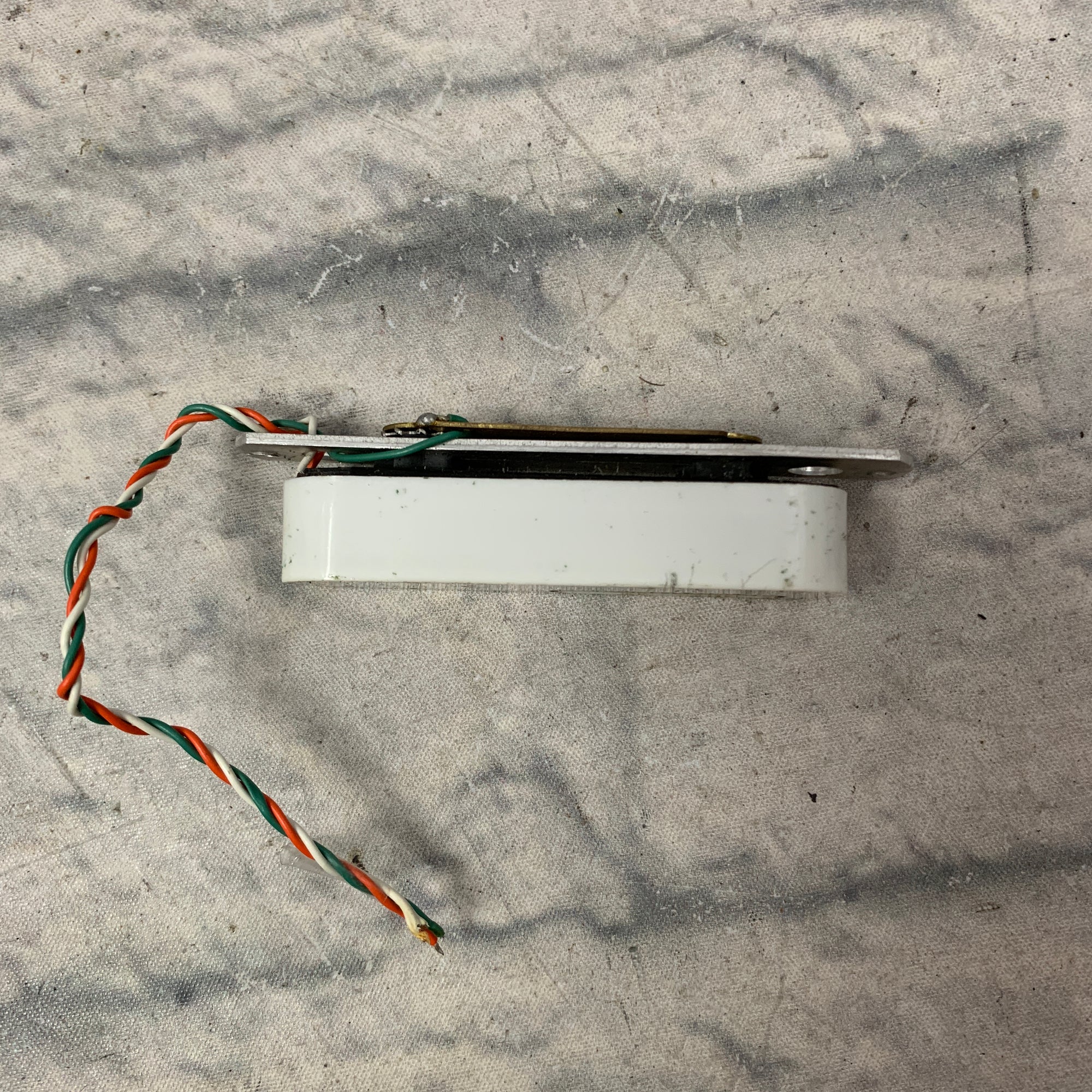 Fender Lace Sensor Red & White Pickup - Evolution Music
