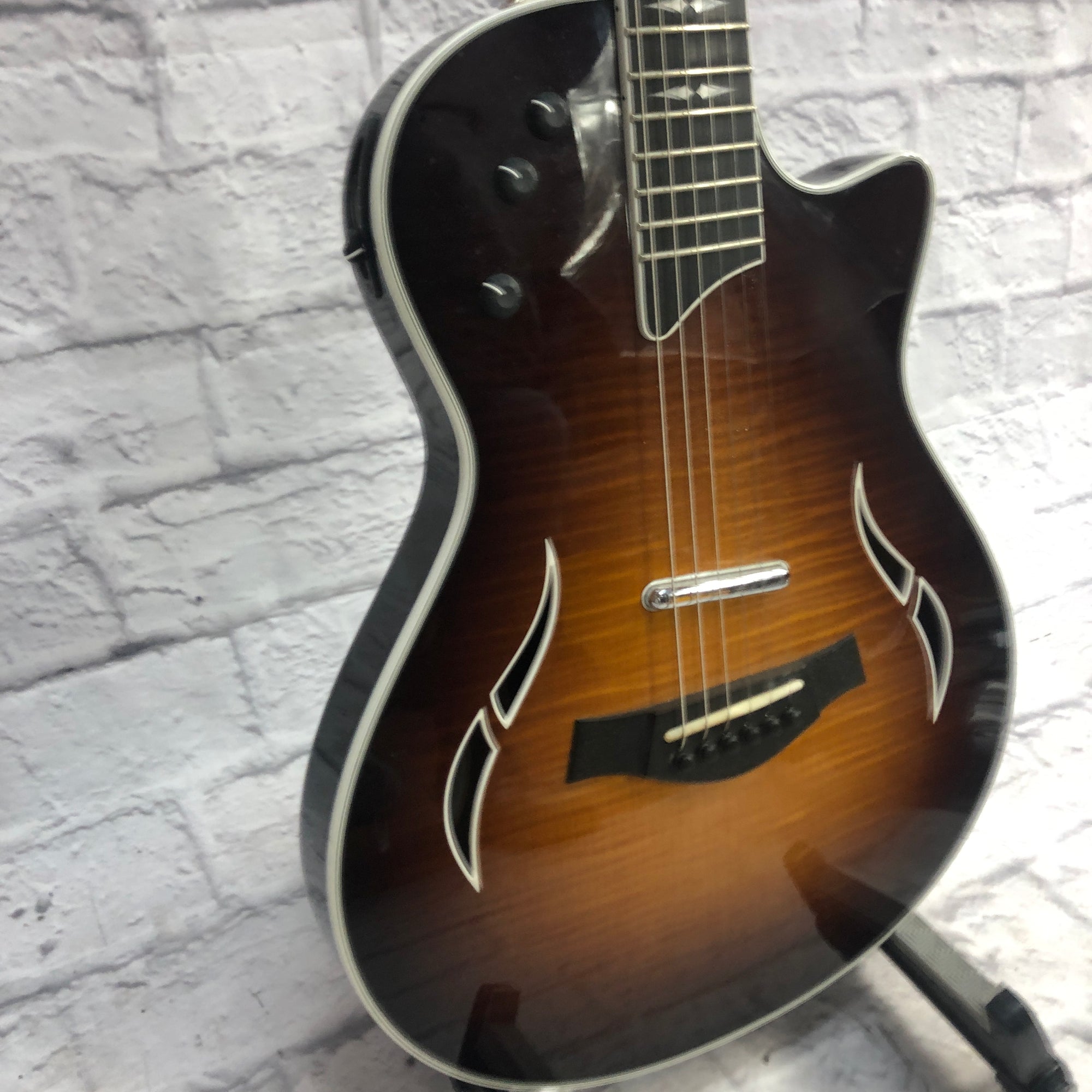 Taylor T5Z Pro with Bag
