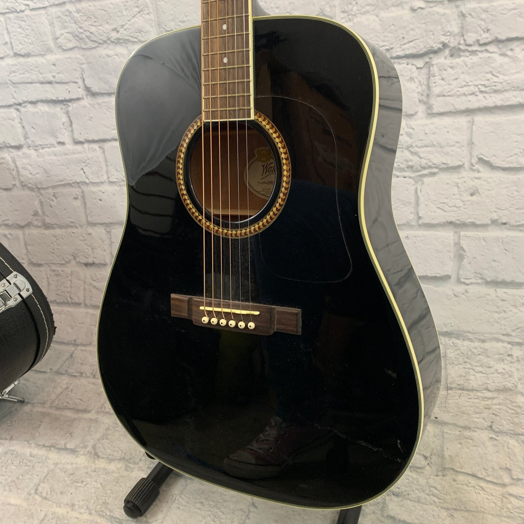 Washburn d10sb shop acoustic guitar