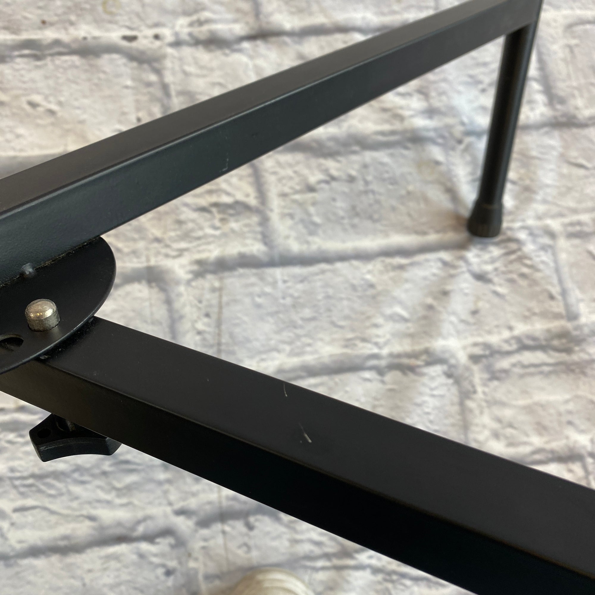 Unknown Black Keyboard Stand
